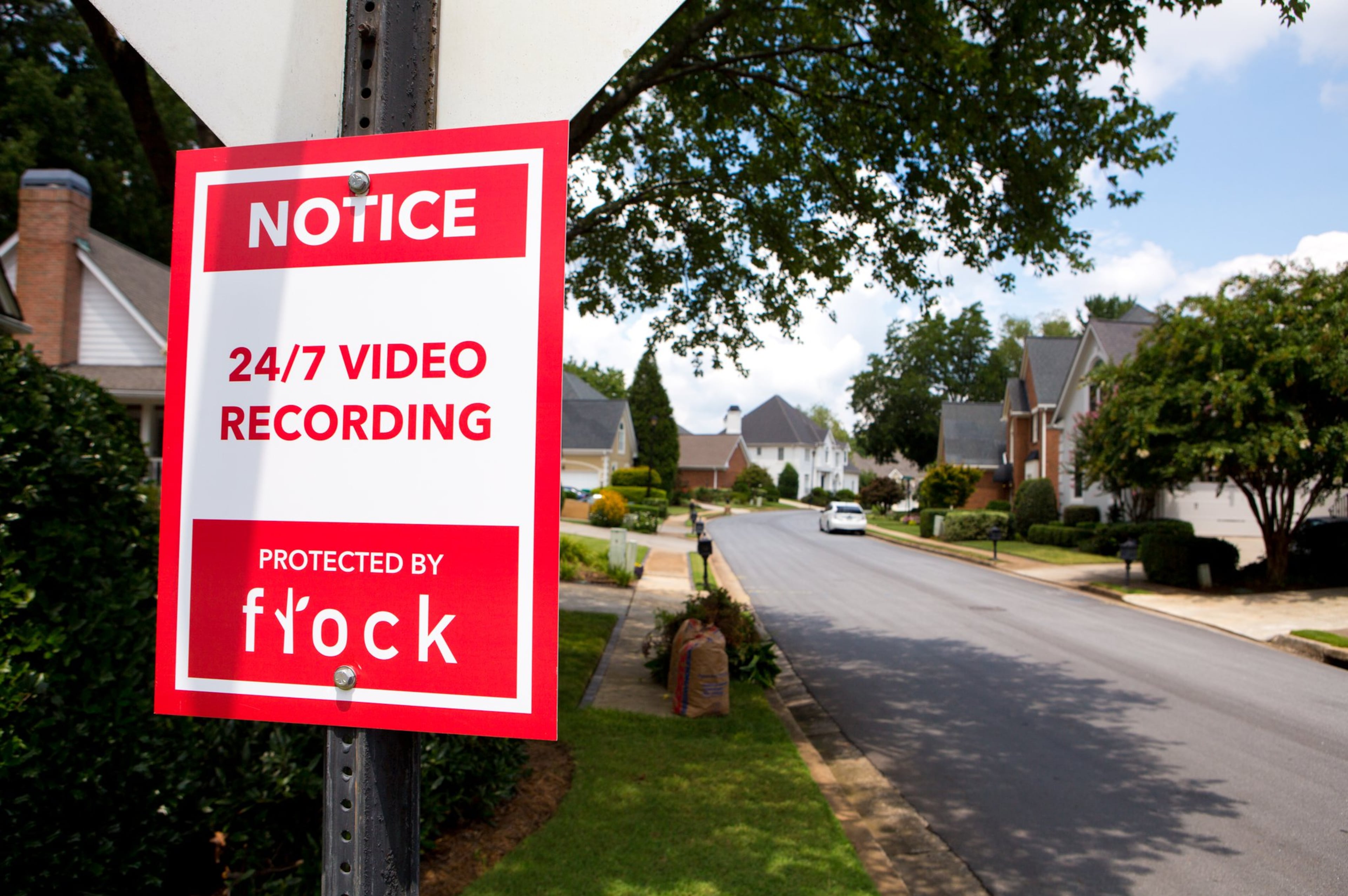 Meet the new neighborhood watch: License-plate reading cameras