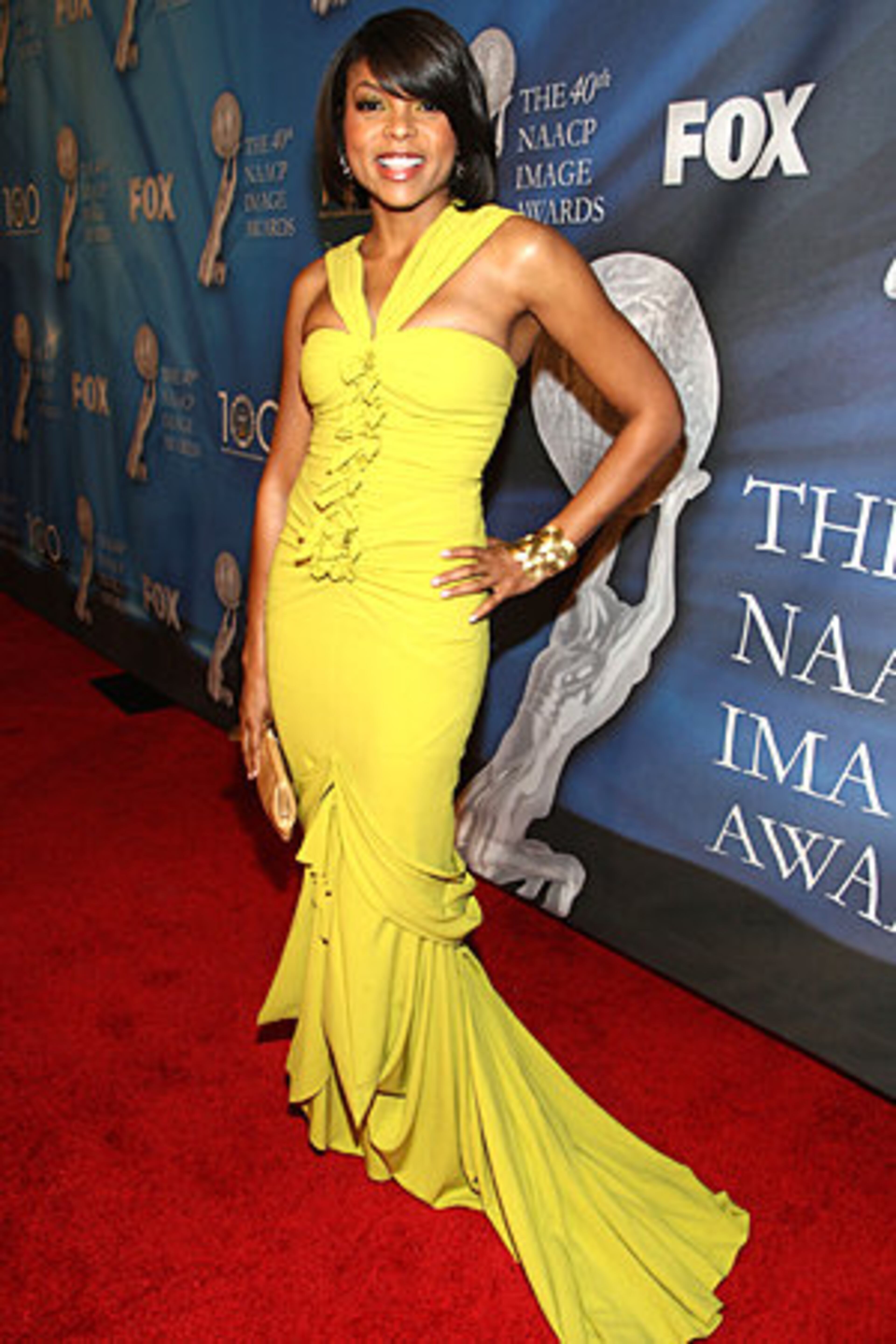 Oscar Award Nominee actress Taraji P. Henson arrives at the 40th NAACP Image Awards held at the Shrine Auditorium on February 12, 2009 in Los Angeles, California.