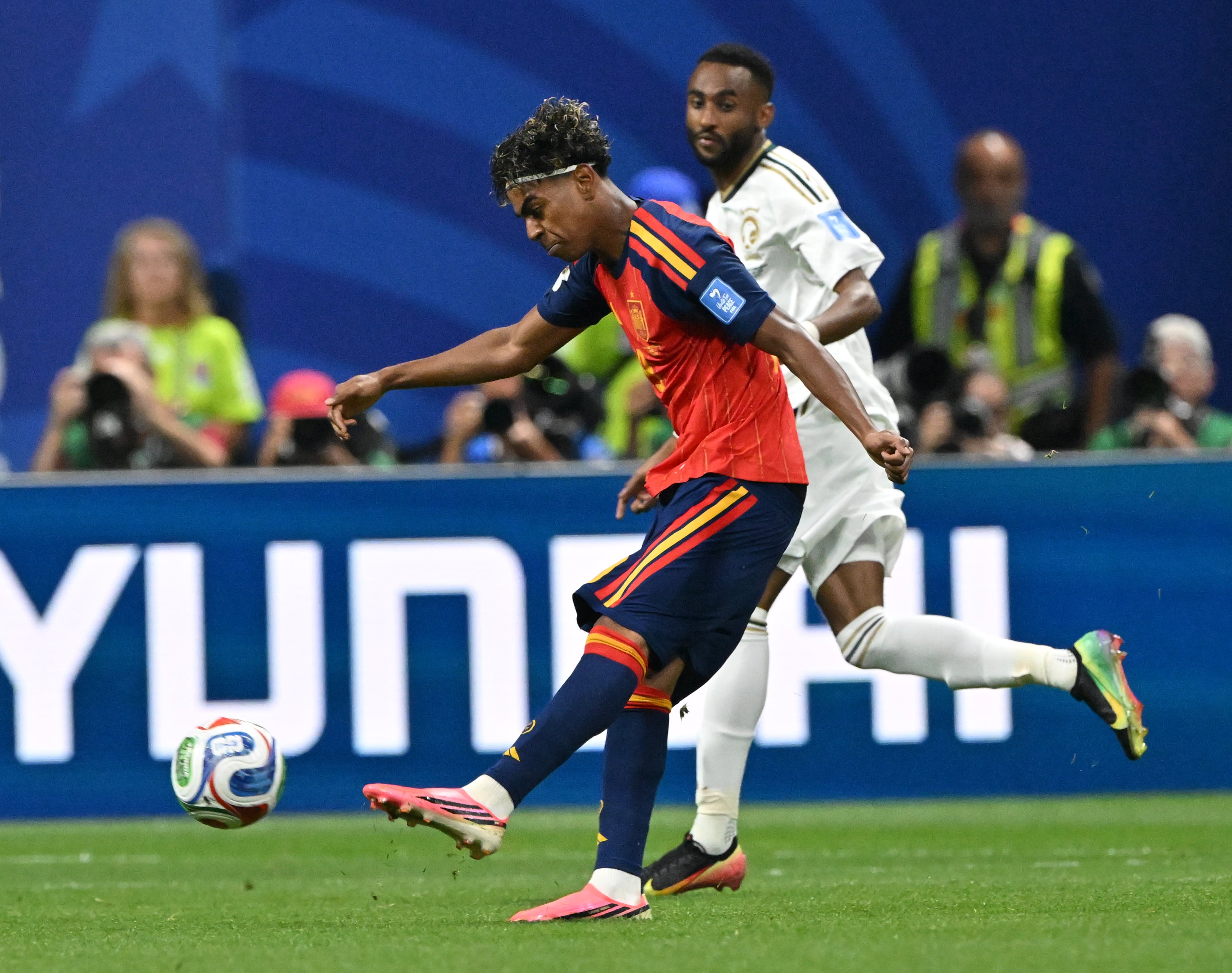 Spain's Lamine Yamal in action during the first half of the Spain vs. Saudi Arabia World Cup match Sunday, June 21, 2026, at Atlanta Stadium. (Hyosub Shin/AJC)
