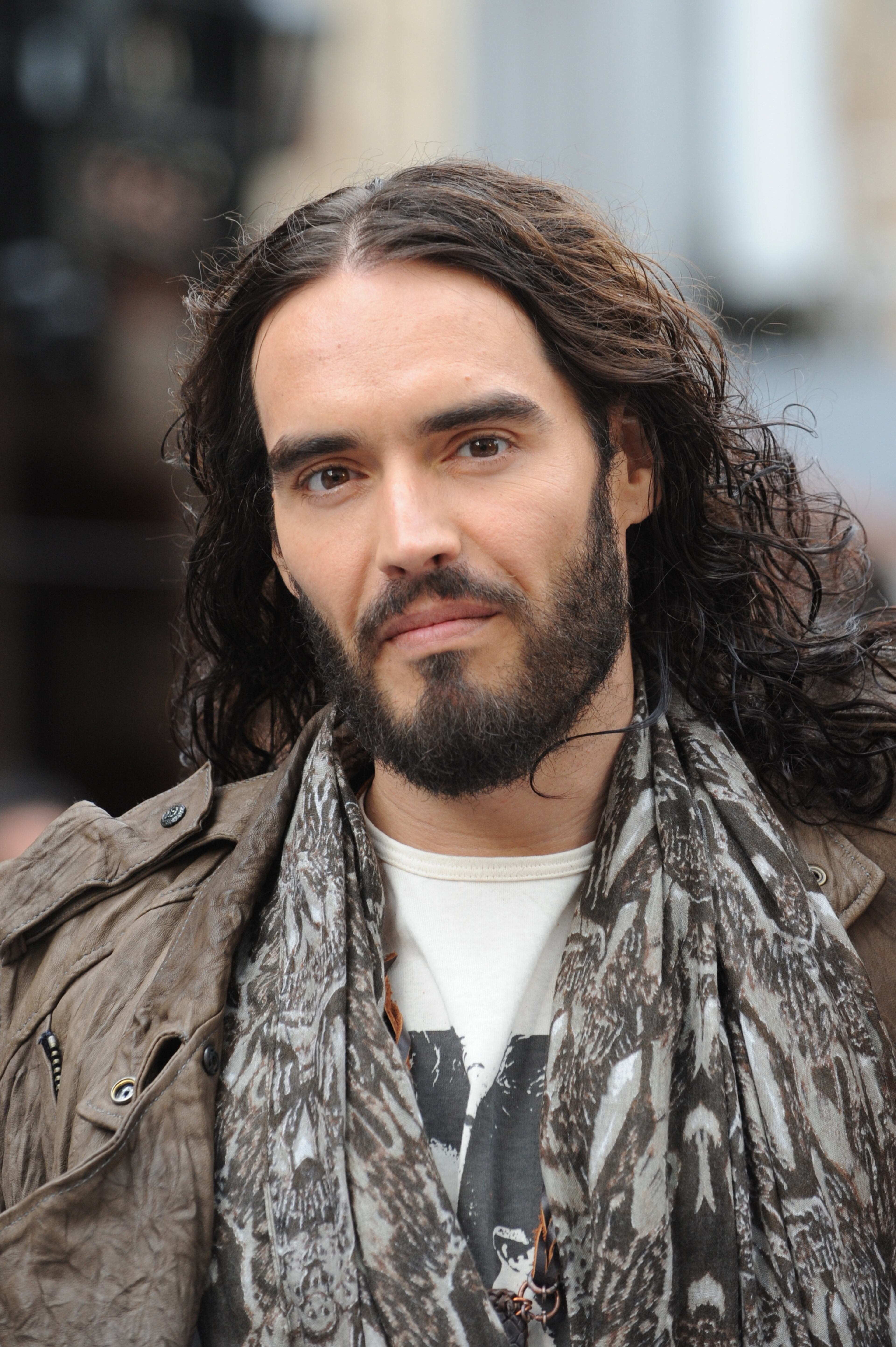 LONDON, ENGLAND - JUNE 10: Russell Brand attends the European premiere of "Rock Of Ages" at Odeon Leicester Square on June 10, 2012 in London, England. (Photo by Stuart Wilson/Getty Images)