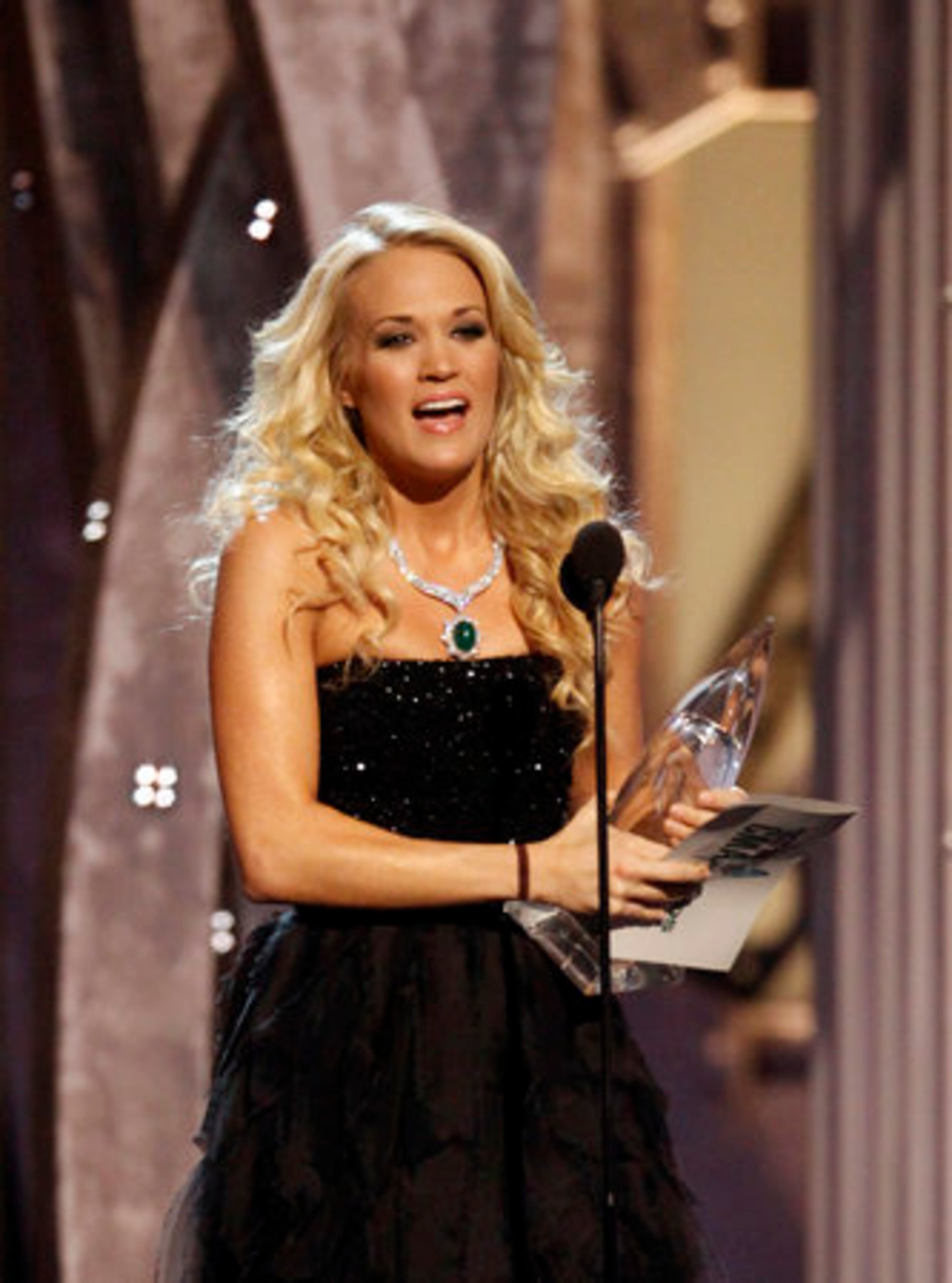 Carrie Underwood accepts the Female Vocalist of the Year award.