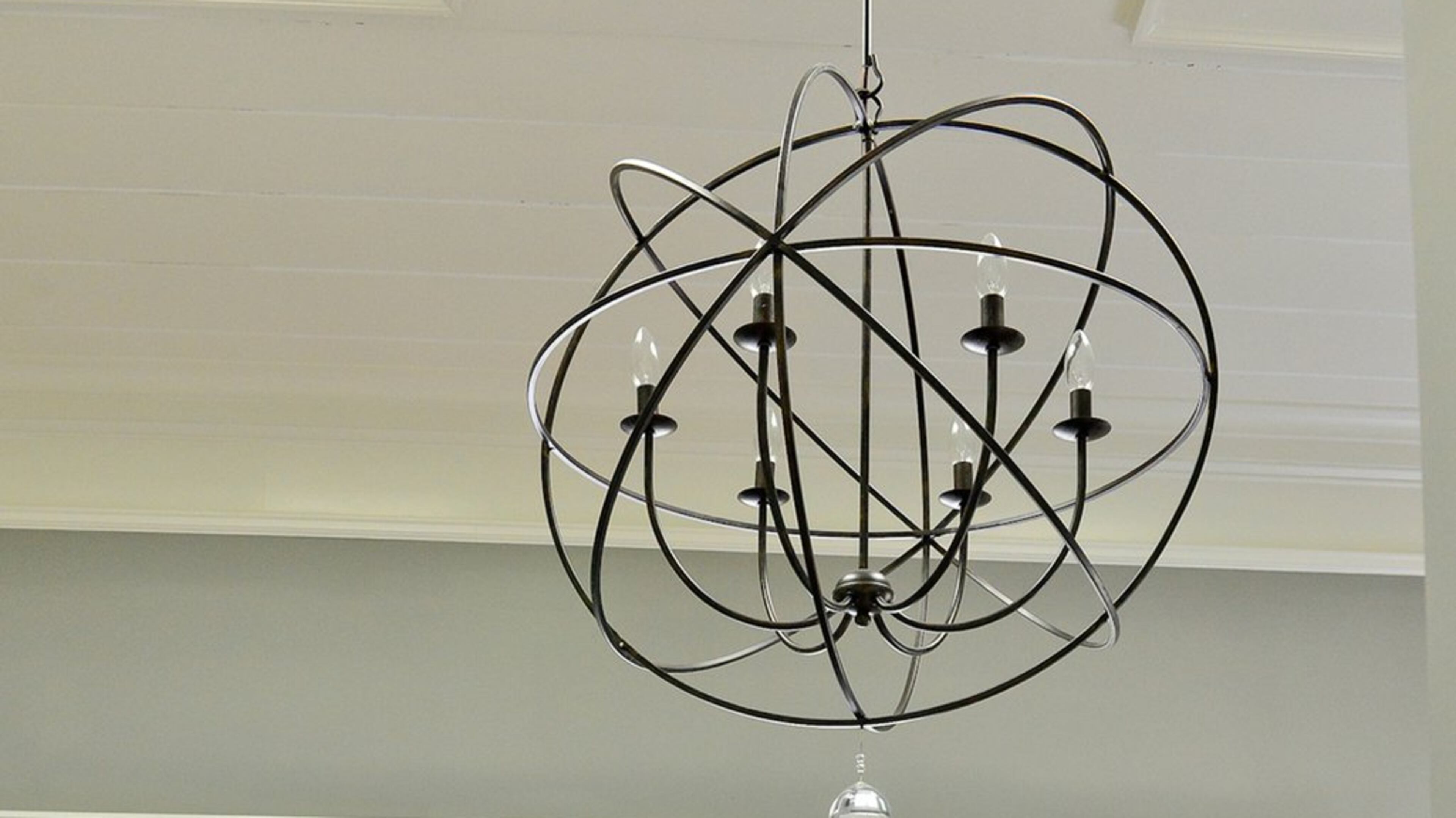 The master bathroom is located where the original outhouse stood. Now it’s an opulent bathing space with skylights and an oversized shower. Text by Lori Johnston and Shannon Adams/Fast Copy News Service. (Christopher Oquendo Photography/www.ophotography.com)