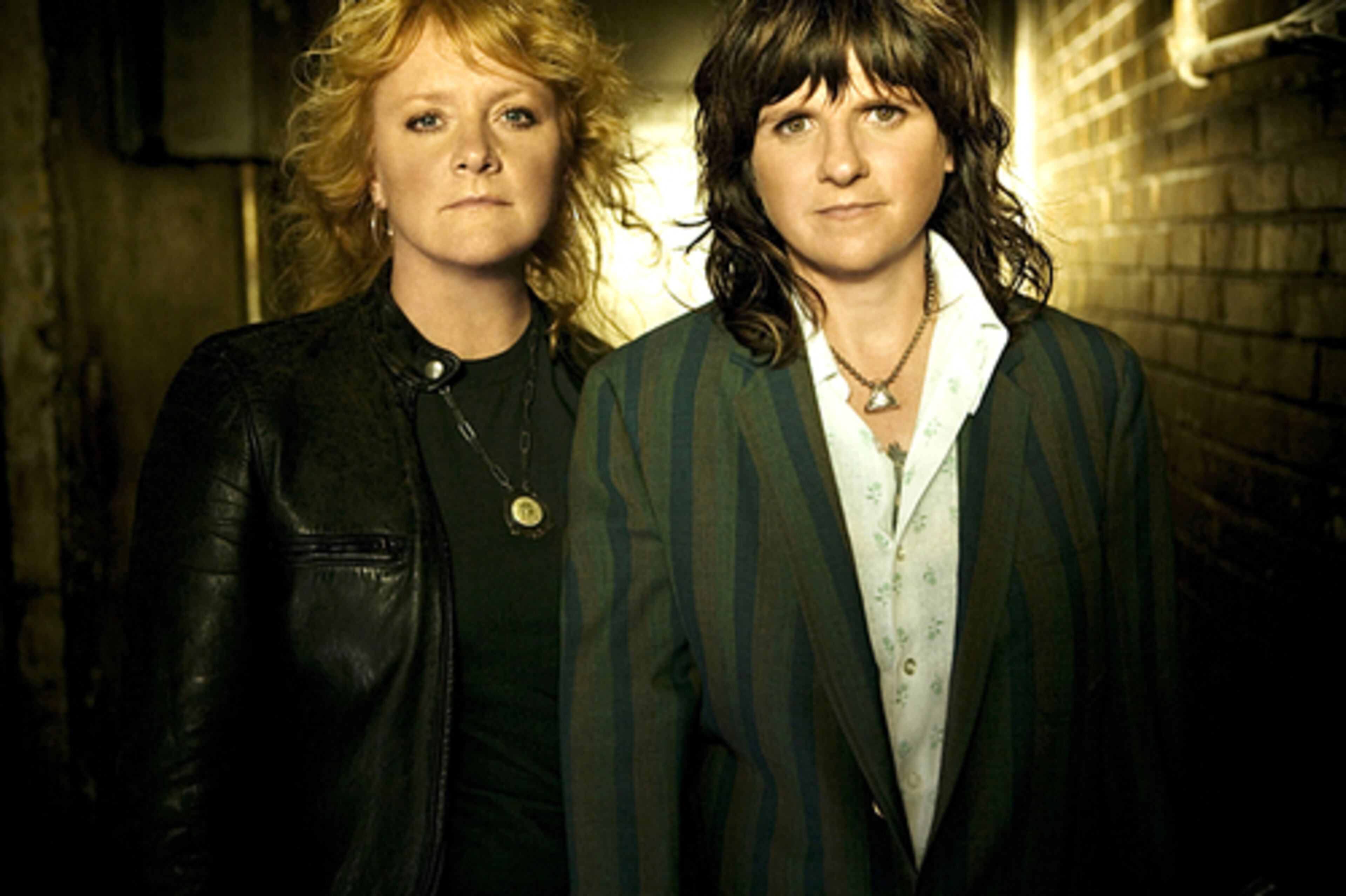 Amy Ray (right) formed the Indigo Girls with Emily Saliers. She was born while her physician father was training at Grady.