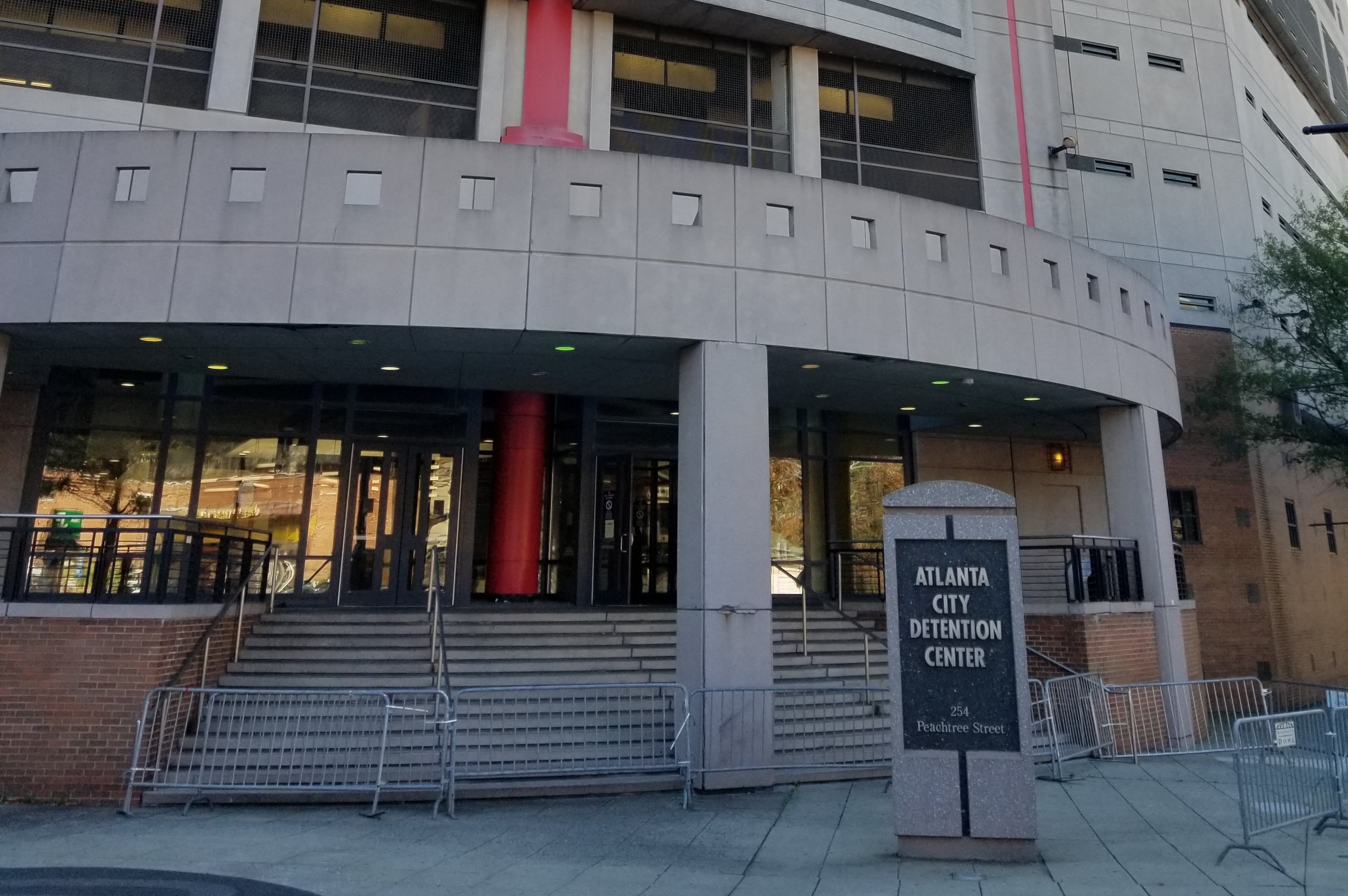 Atlanta city jail remains open despite mayor's claims