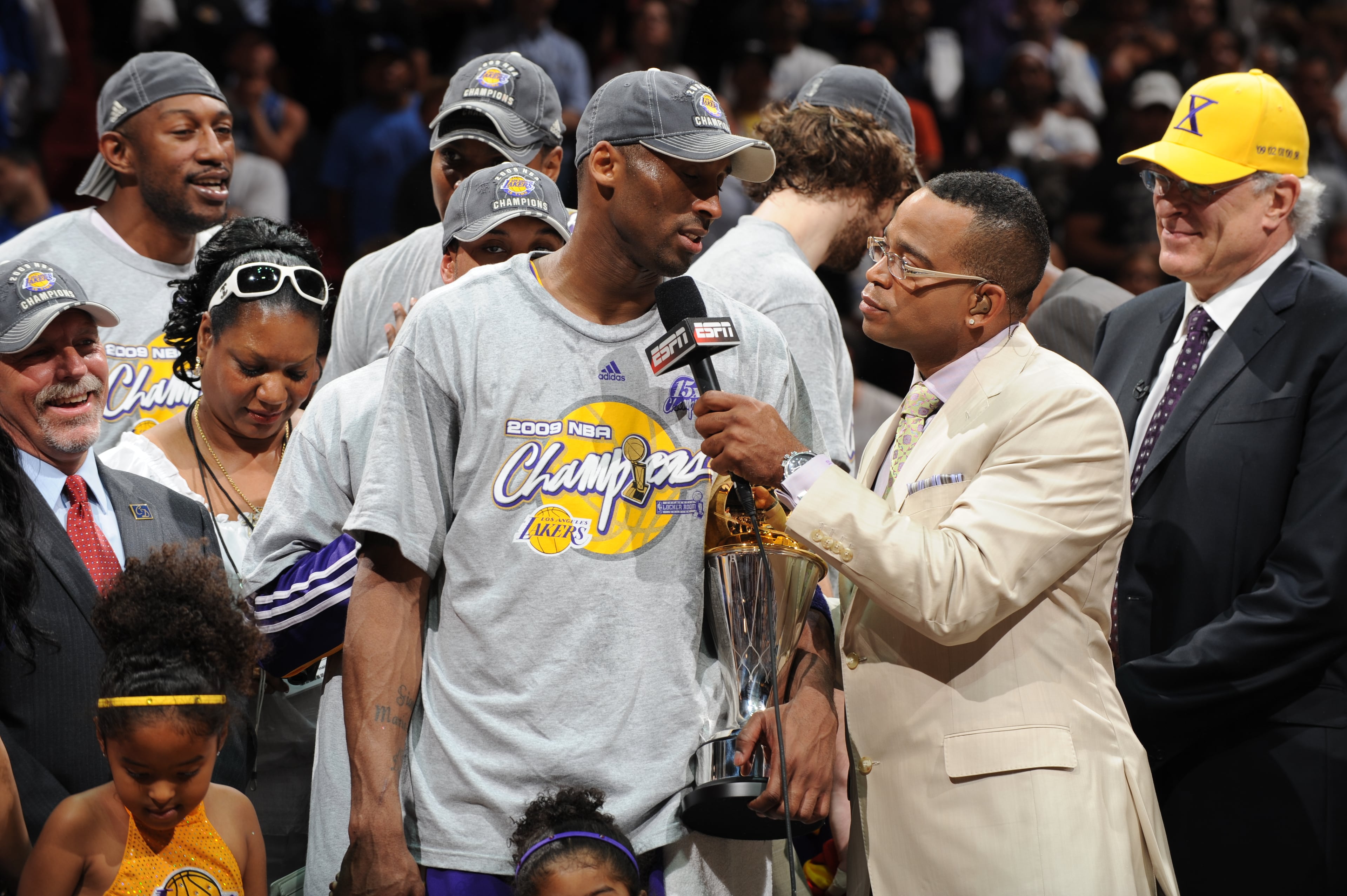 ORLANDO, FL - JUNE 14: Stuart Scott of ESPN interviews Kobe Bryant #24 of the Los Angeles Lakers after defeating the Orlando Magic in Game Five of the 2009 NBA Finals at Amway Arena on June 14, 2009 in Orlando, Florida. The Los Angeles Lakers defeated the Orlando Magic 99-86. NOTE TO USER: User expressly acknowledges and agrees that, by downloading and or using this photograph, User is consenting to the terms and conditions of the Getty Images License Agreement. Mandatory Credit: 2009 NBAE (Photo by Garrett Ellwood/NBAE via Getty Images)