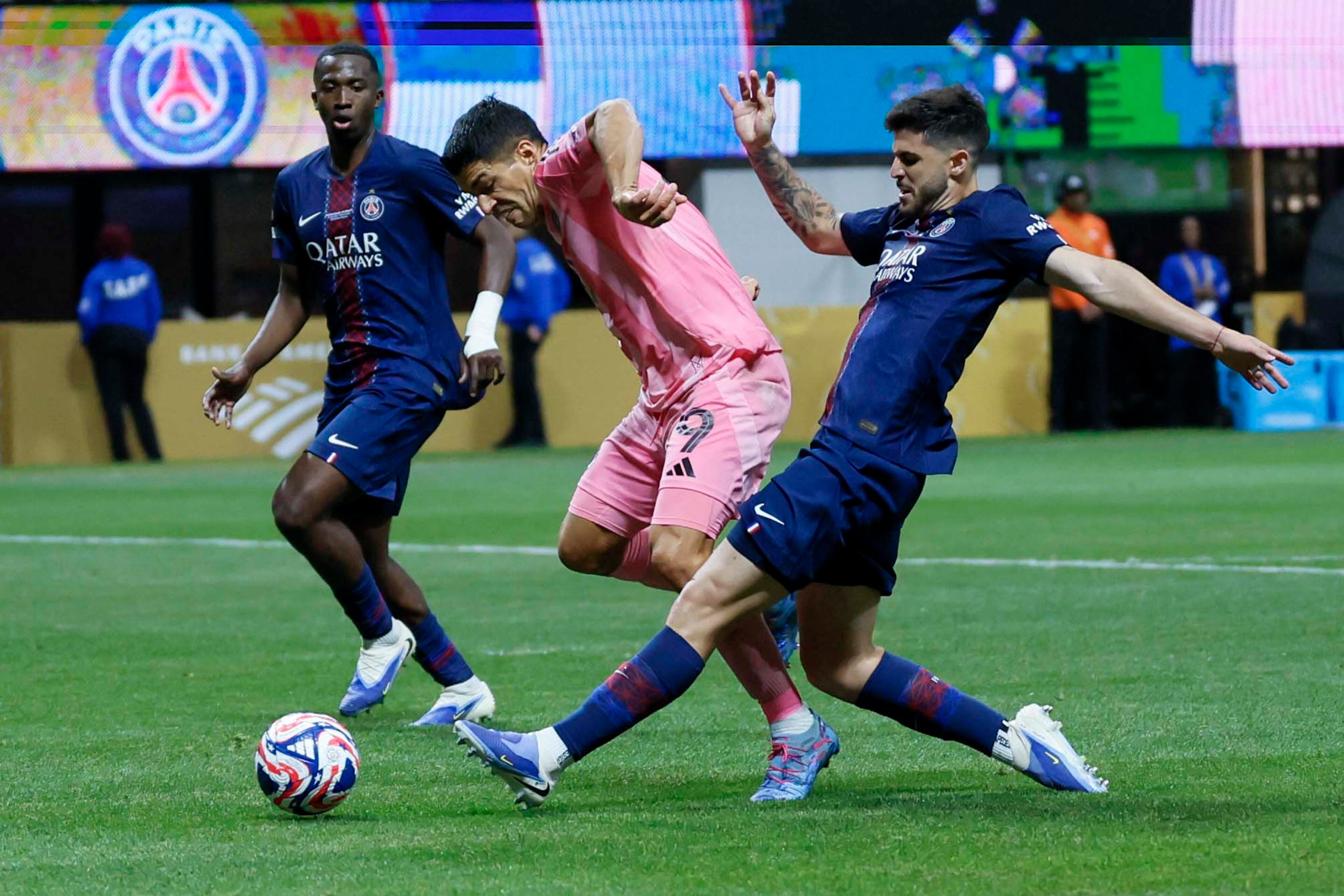 Inter Miami forward Luis Suárez (9) dribbles through traffic during the Club World Cup round of 16 soccer match between Paris Saint-Germain FC and Inter Miami in Atlanta, Georgia, on Sunday, June 29, 2025.
(Miguel Martinez/ AJC)