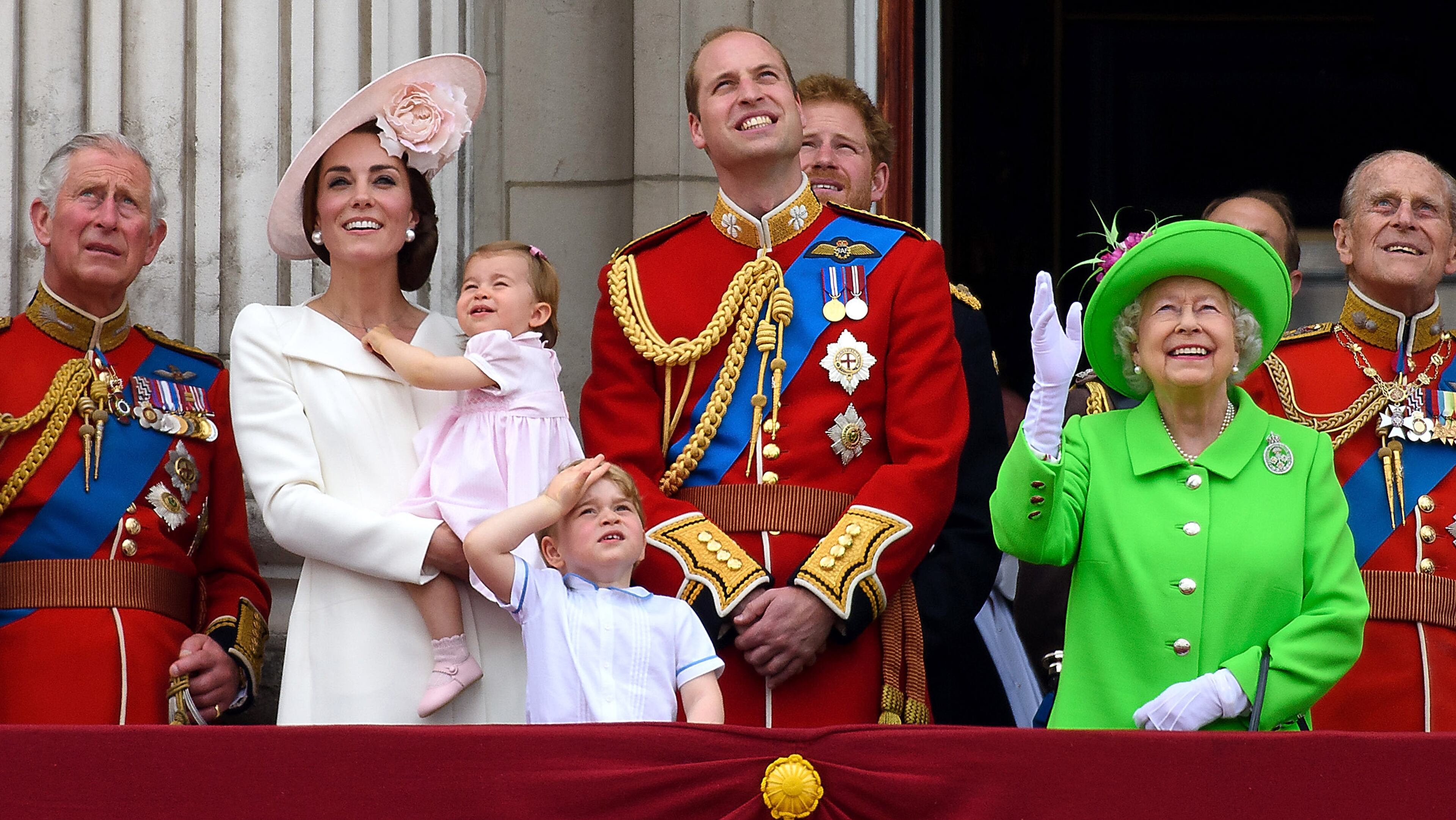 LONDON, ENGLAND - JUNE 11: (L-R) Prince Charles, Prince of Wales, Catherine, Duchess of Cambridge, Princess Charlotte, Prince George, Prince William, Duke of Cambridge, Prince Harry, Queen Elizabeth II and Prince Philip, Duke of Edinburgh stand on the balcony during the Trooping the Colour, this year marking the Queen's 90th birthday at The Mall on June 11, 2016 in London, England. The ceremony is Queen Elizabeth II's annual birthday parade and dates back to the time of Charles II in the 17th Century when the Colours of a regiment were used as a rallying point in battle. (Photo by Ben A. Pruchnie/Getty Images)