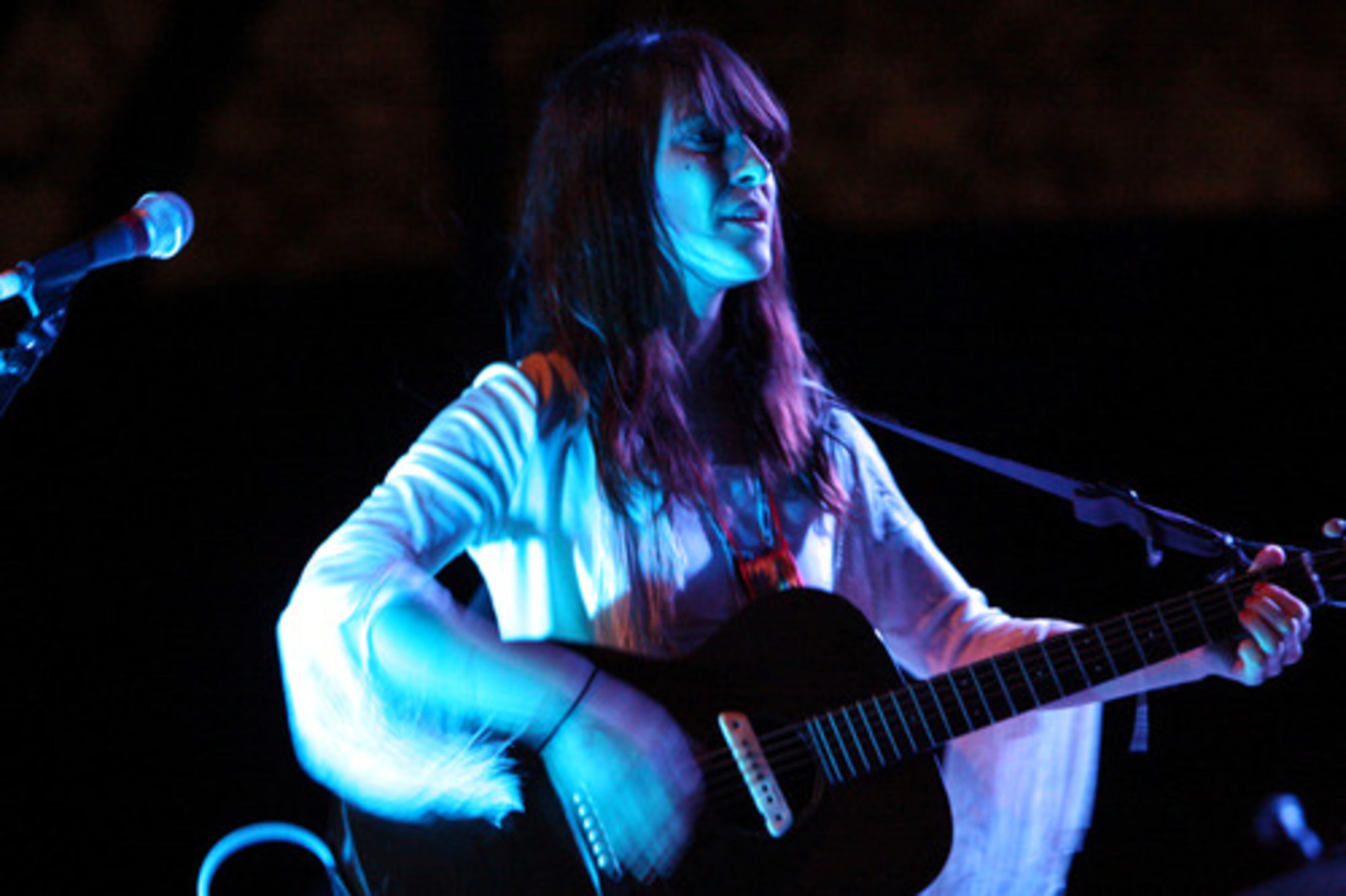 At the 2008 Juno Awards in Calgary, Feist was the top winner with five awards, Songwriter, Artist, Pop Album, Album and Single of the Year.