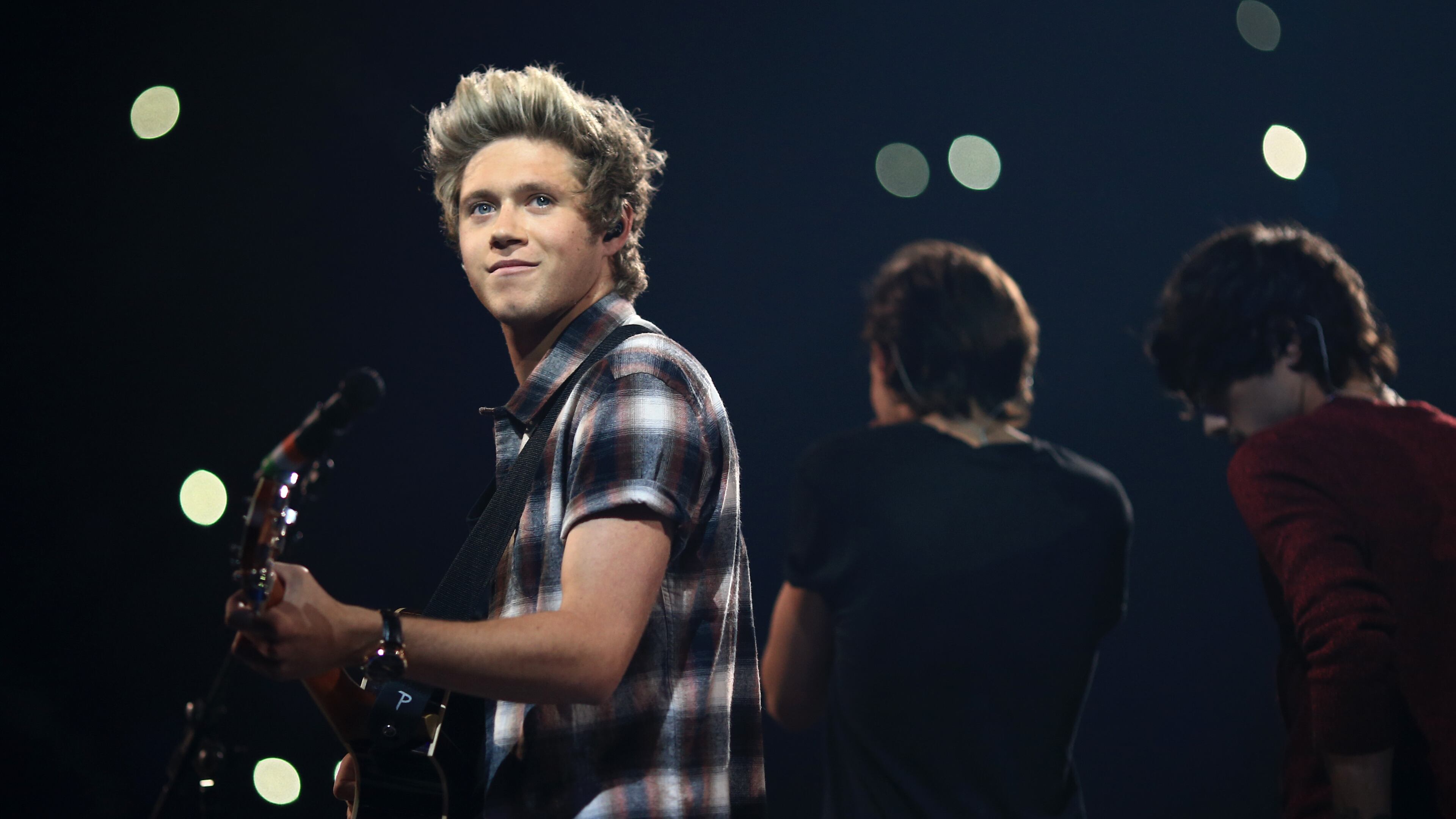 LAS VEGAS, NV - SEPTEMBER 20: Singer Niall Horan of One Direction performs onstage during the 2014 iHeartRadio Music Festival at the MGM Grand Garden Arena on September 20, 2014 in Las Vegas, Nevada. (Photo by Christopher Polk/Getty Images for Clear Channel) Niall Horan will bring his guitar and his charm to the concert. Photo: Getty Images
