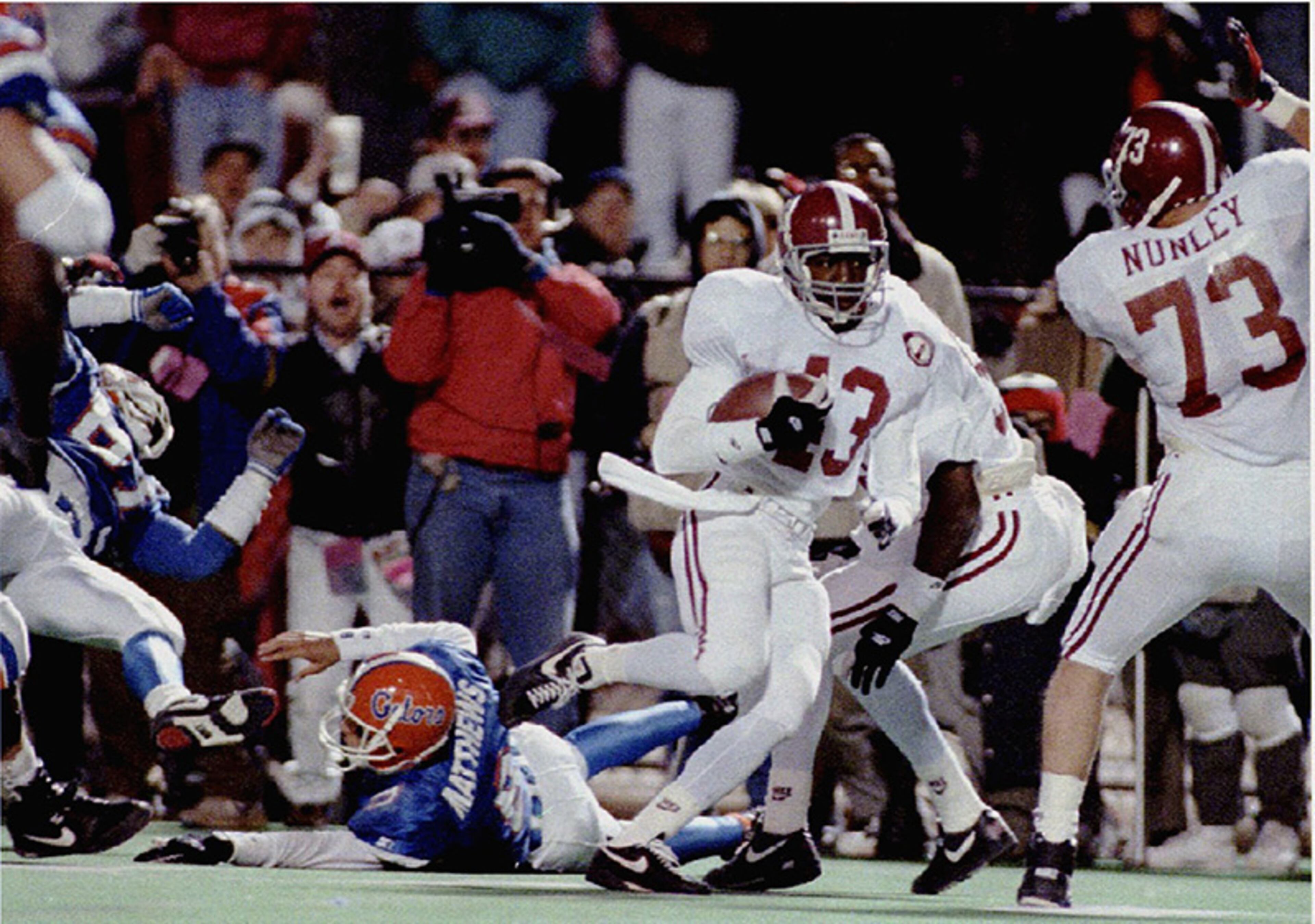 1992: Alabama 28, Florida 21. The very first SEC Championship Game was played in Birmingham, Ala. Florida came back from a 14 point deficit and was driving the ball with just three minutes left until a Shane Matthews pass was picked off by Alabama defensive back Antonio Langham (43) and returned for a touchdown, sealing the win for the No. 2-ranked Crimson Tide. The Tide would go on to the Sugar Bowl to defeat Miami and finish atop the AP poll.