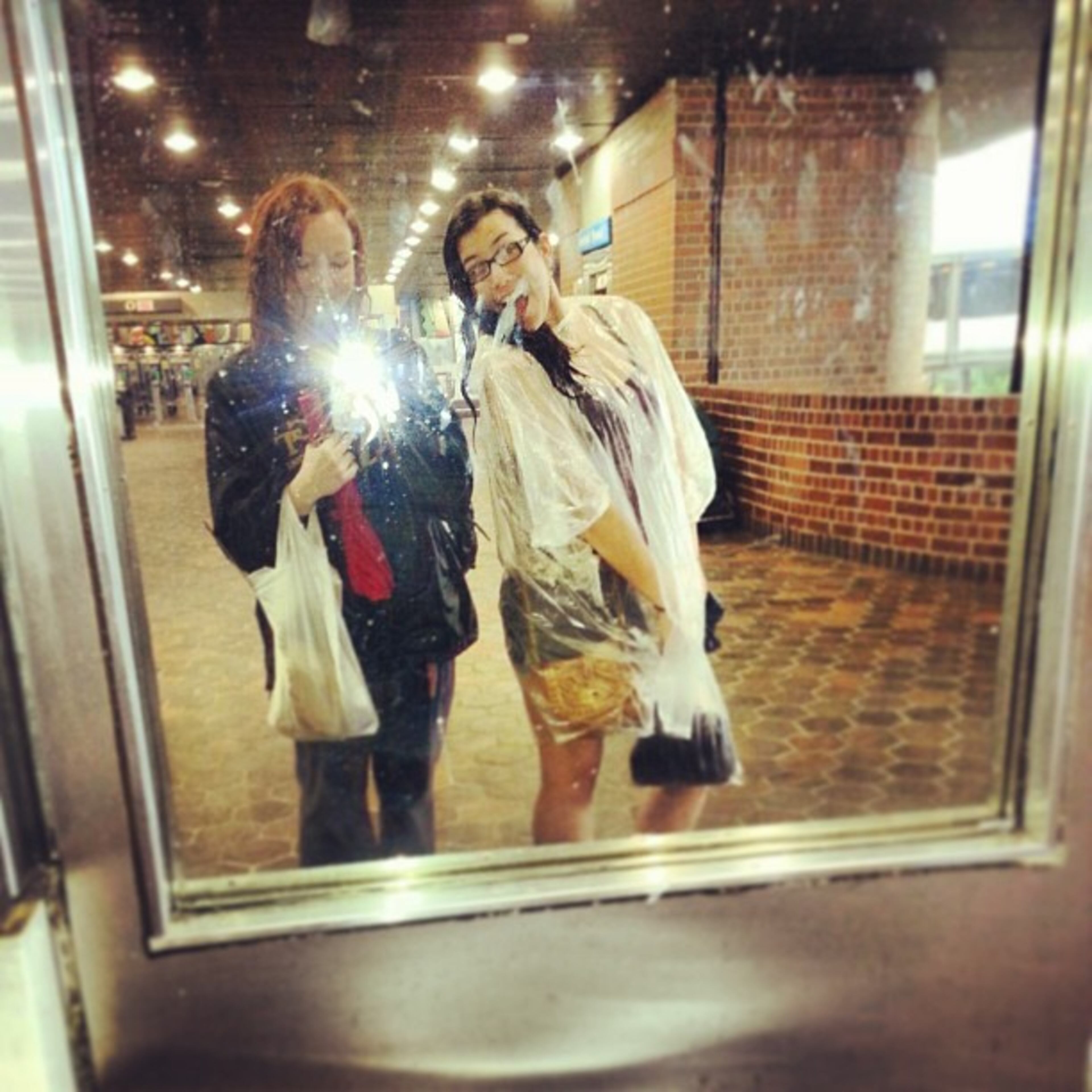 @_jewliyah #poncho#mirror#pic#marta#inmanparkfestival#love#friend -- @glennapeters