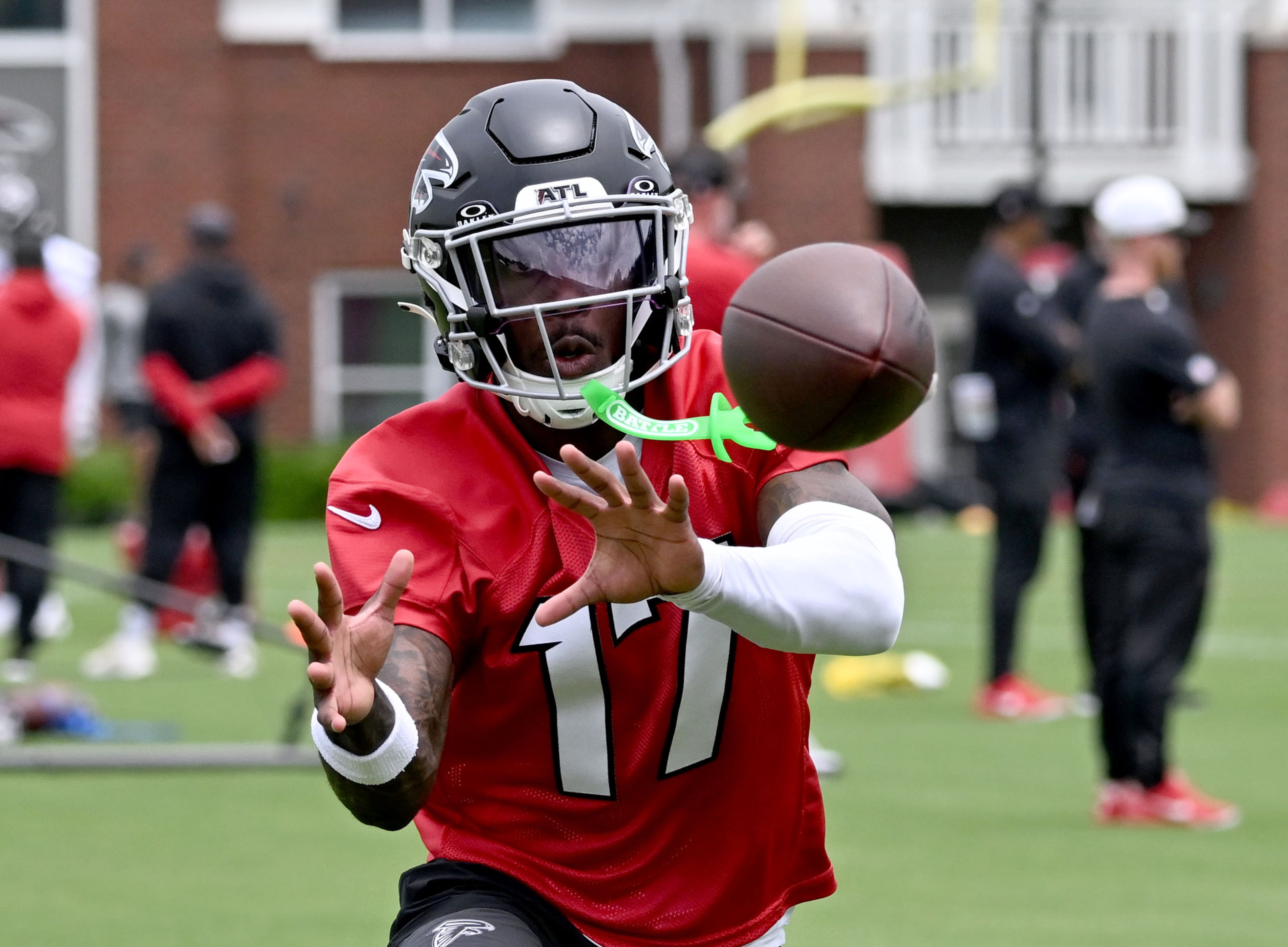 Atlanta Falcons wide receiver Zachariah Branch (17) runs a drill during an OTA workout at Atlanta Falcons Training Facility on Wednesday, May 27, 2026, in Flowery Branch. (Hyosub Shin/AJC)