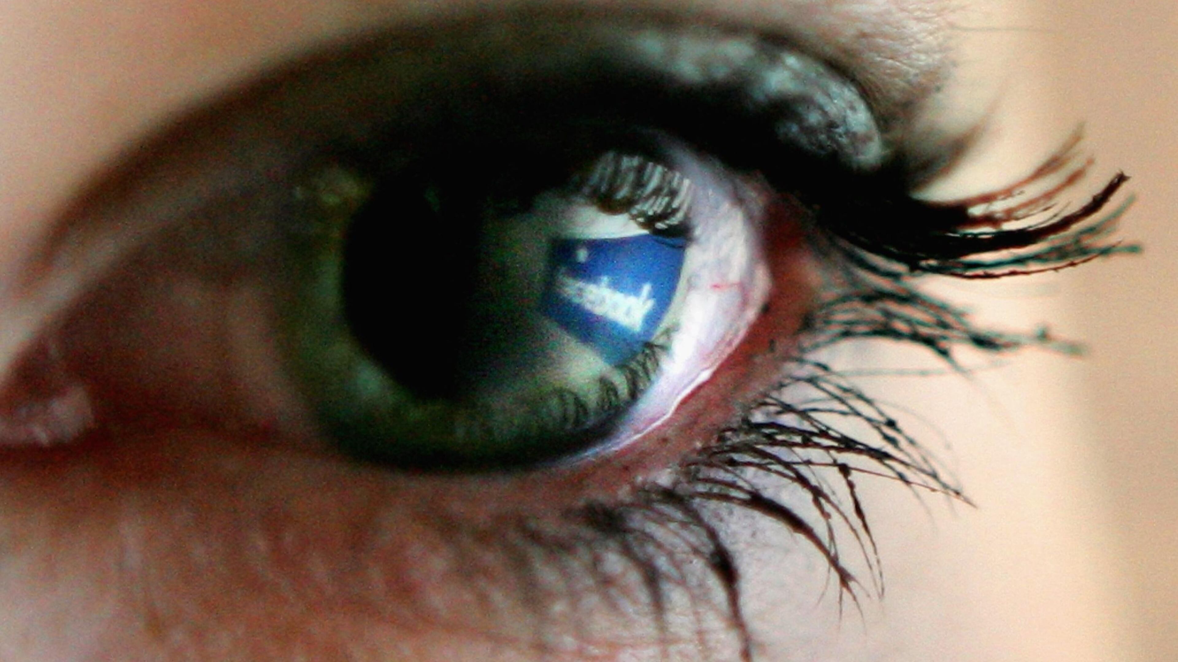 Facebook is introducing a "snooze" feature.