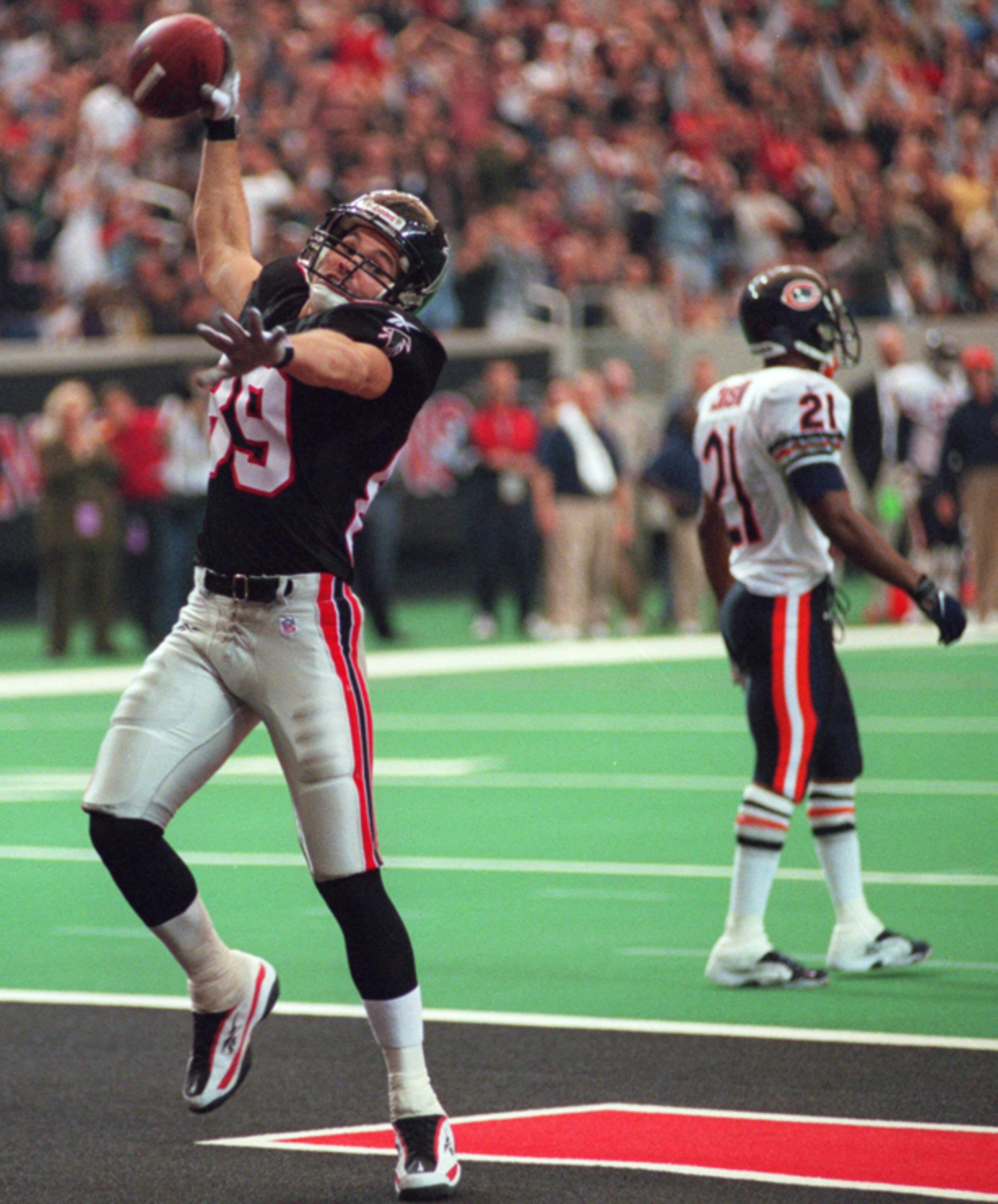 Wide receiver Todd Kinchen hauled in his only touchdown of the season as the Falcons rallied in the fourth quarter to defeat Chicago 20-13 at the Georgia Dome.