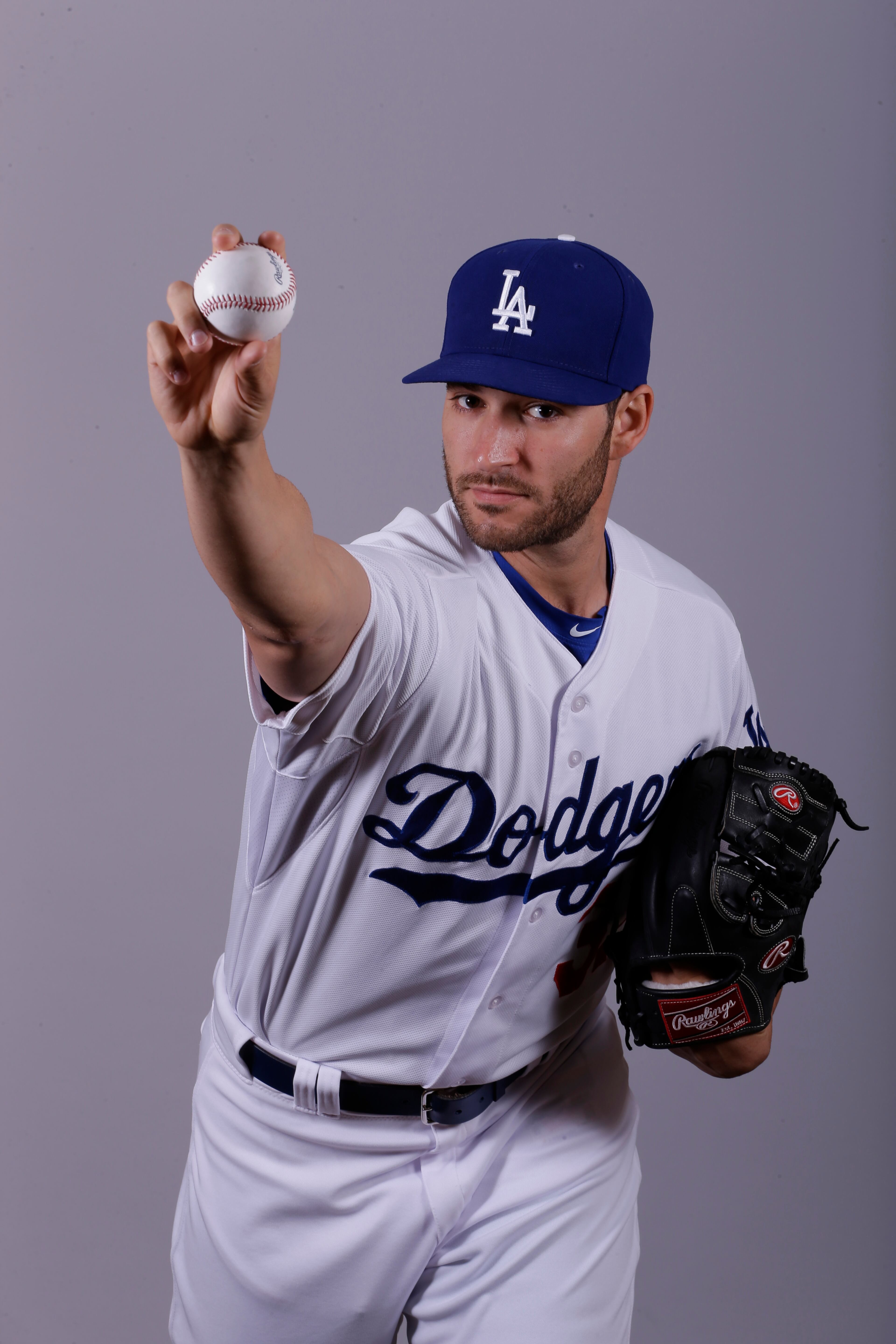 Pitcher Brandon Beachy signed with the Los Angeles Dodgers. (AP Photo/Charlie Riedel)