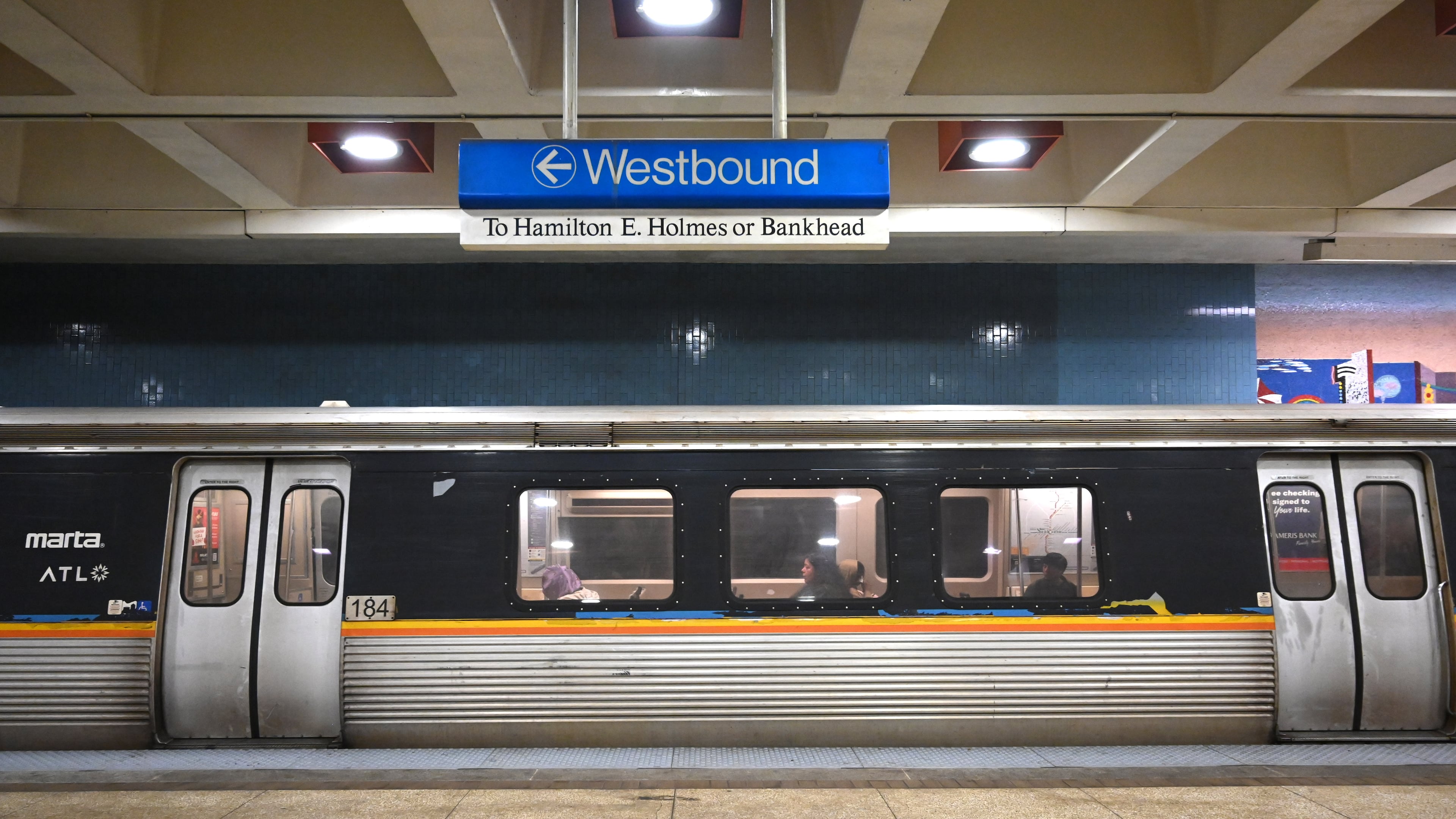 A MARTA train stops. Early Saturday, a MARTA train fatally struck and killed a woman in Southwest Atlanta. (Hyosub Shin/AJC 2026)