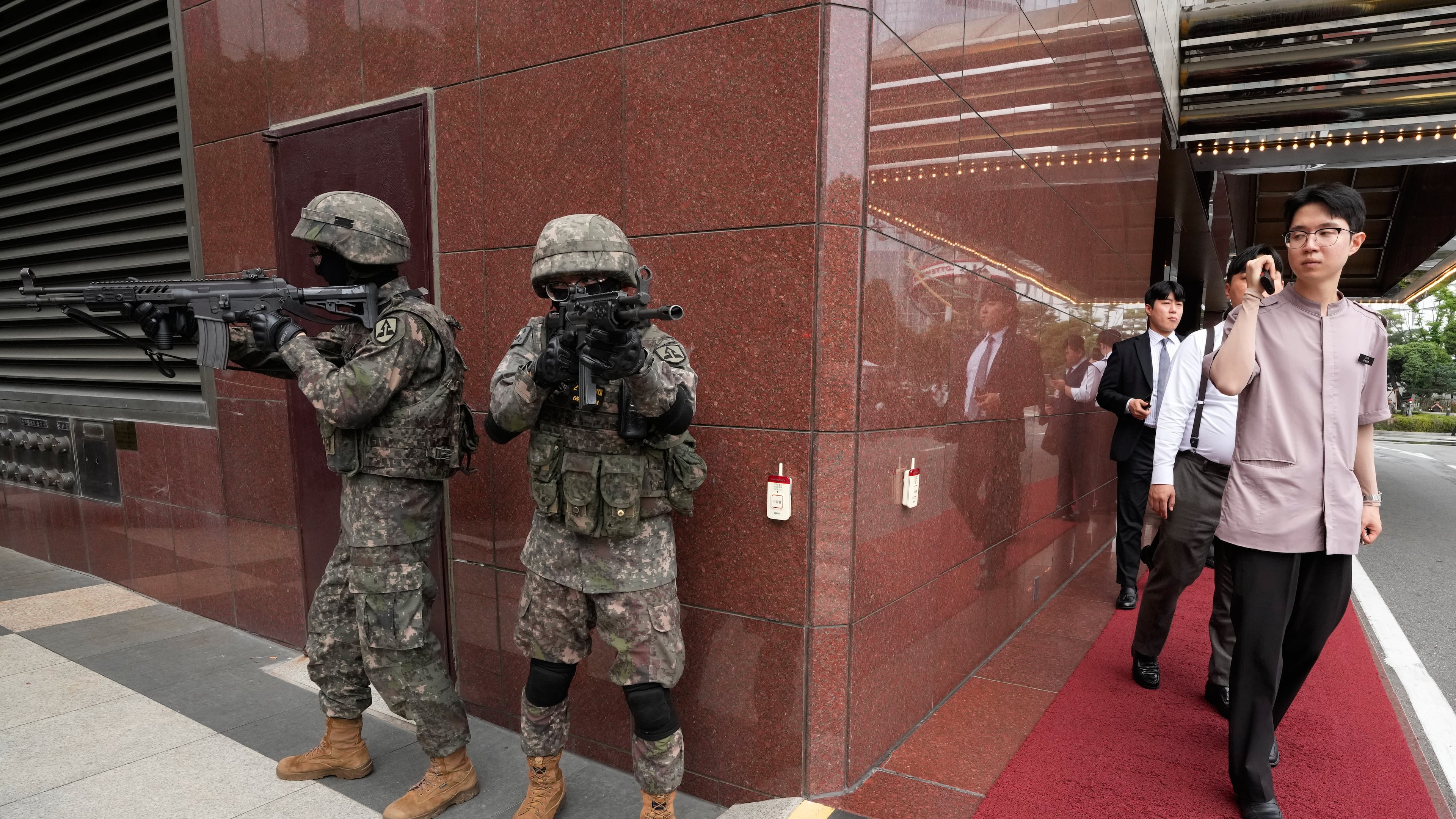 South Korea army soldiers take part in an anti-terror drill as a part of the Ulchi Freedom Shield military exercise between the U.S. and South Korea in Seoul, South Korea, Wednesday, Aug. 19, 2026. (AP Photo/Ahn Young-joon)