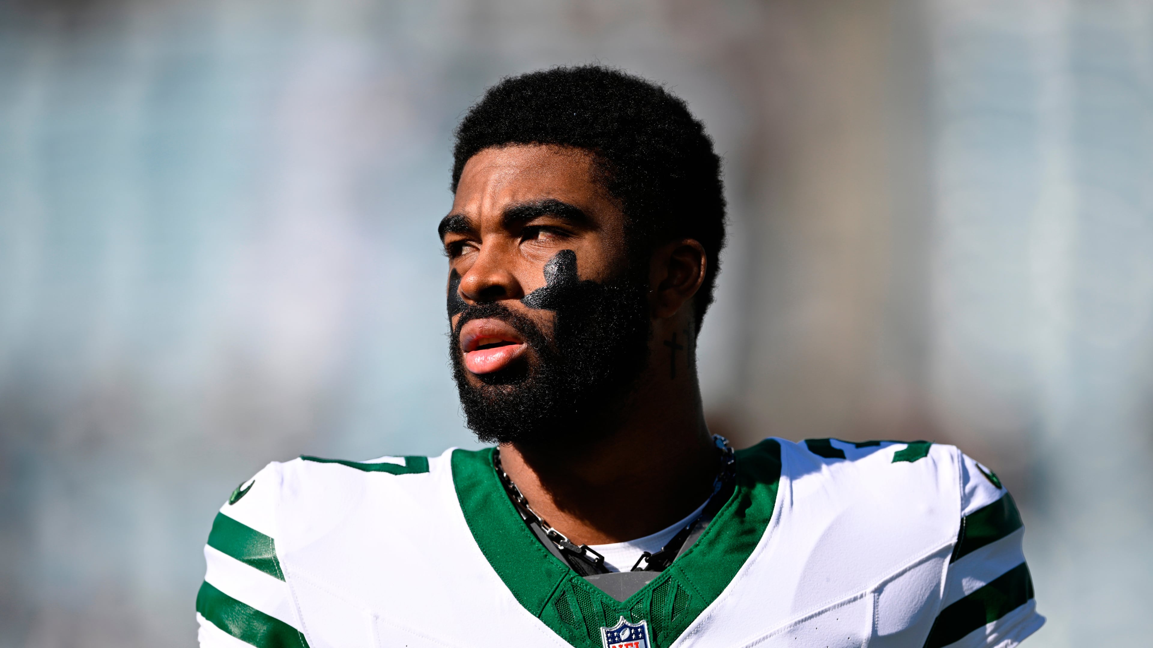 FILE - New York Jets cornerback Qwan'Tez Stiggers warms up before an NFL football game against the Jacksonville Jaguars in Jacksonville, Fla., Dec. 14, 2025. (AP Photo/Phelan M. Ebenhack, File)