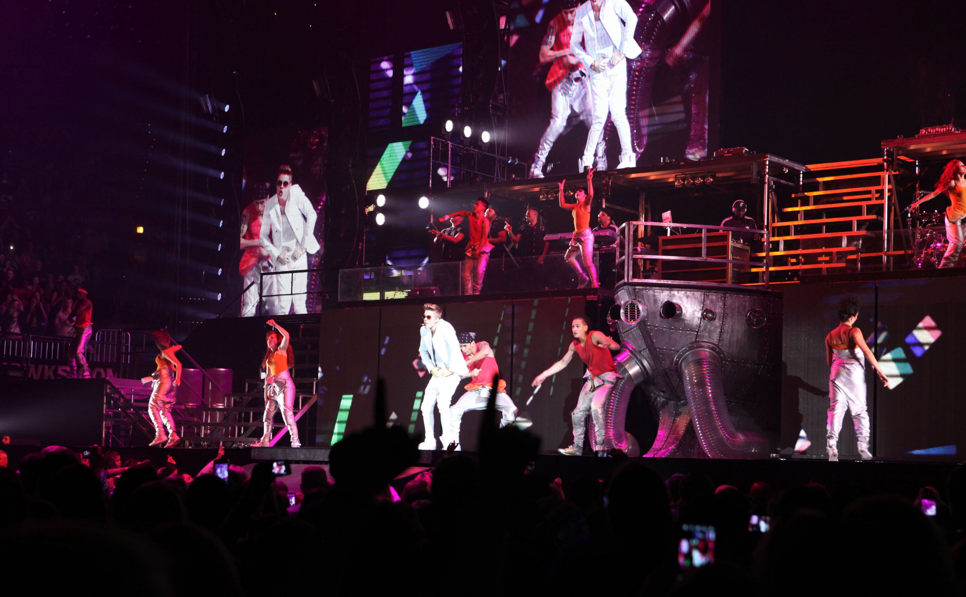 Justin Bieber performs for fans, many of whom are likely part of his more than 33 million Twitter followers.