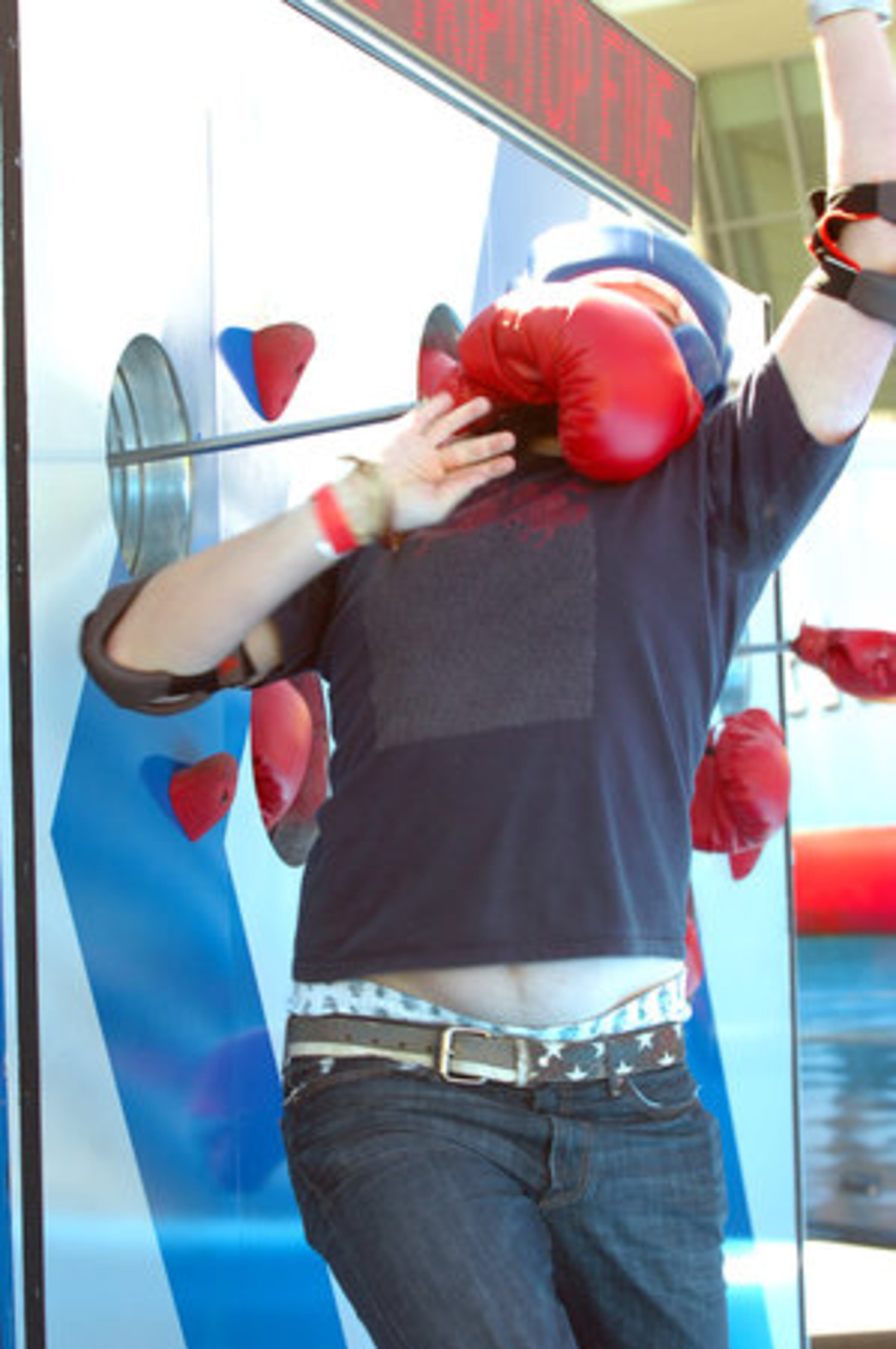 But Rawls' luck runs out as he takes a punch on the chin.