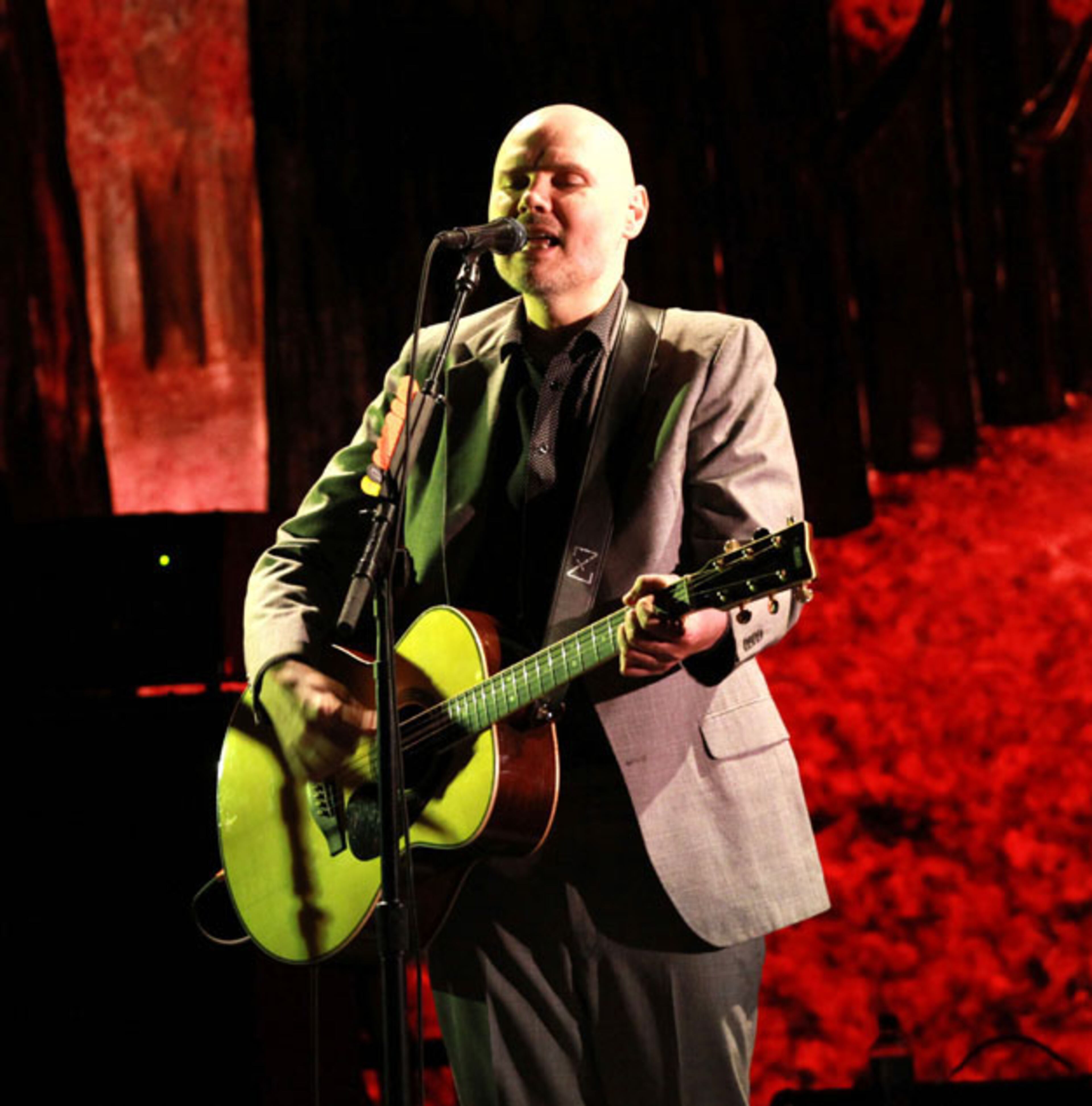 Billy Corgan and his Smashing Pumpkins played to a packed Cobb Energy Centre crowd Tuesday night, April 26, 2016; Liz Phair opened the show. Though the stage was set up for his touring band, which includes original Pumpkins drummer Jimmy Chamberlin, Corgan opened the show playing solo and acoustic for the first 3 songs, which is the time allotted for photographers. Robb Cohen Photography & Video /www.RobbsPhotos.com