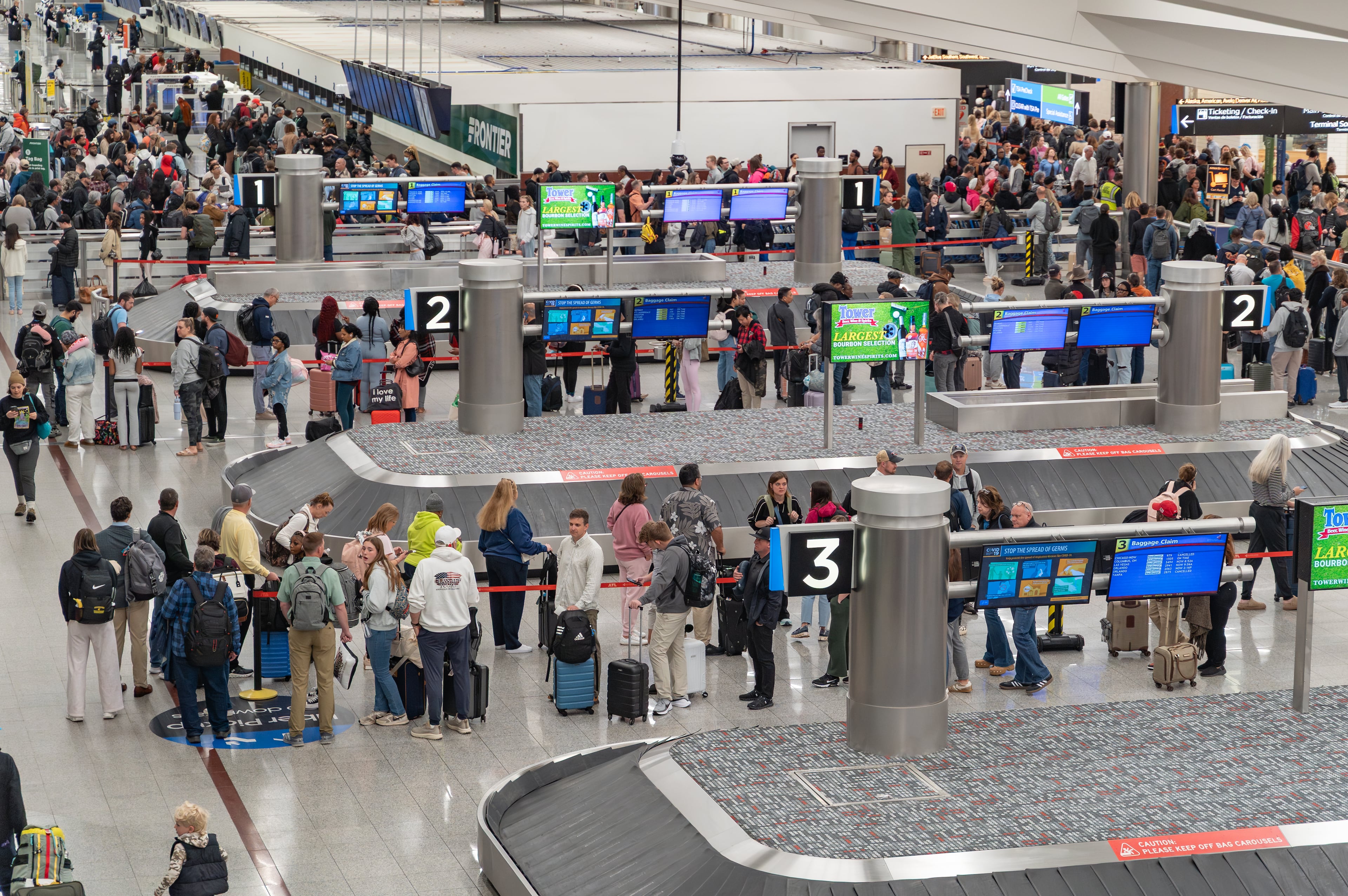 Long Lines at Atlanta Airport