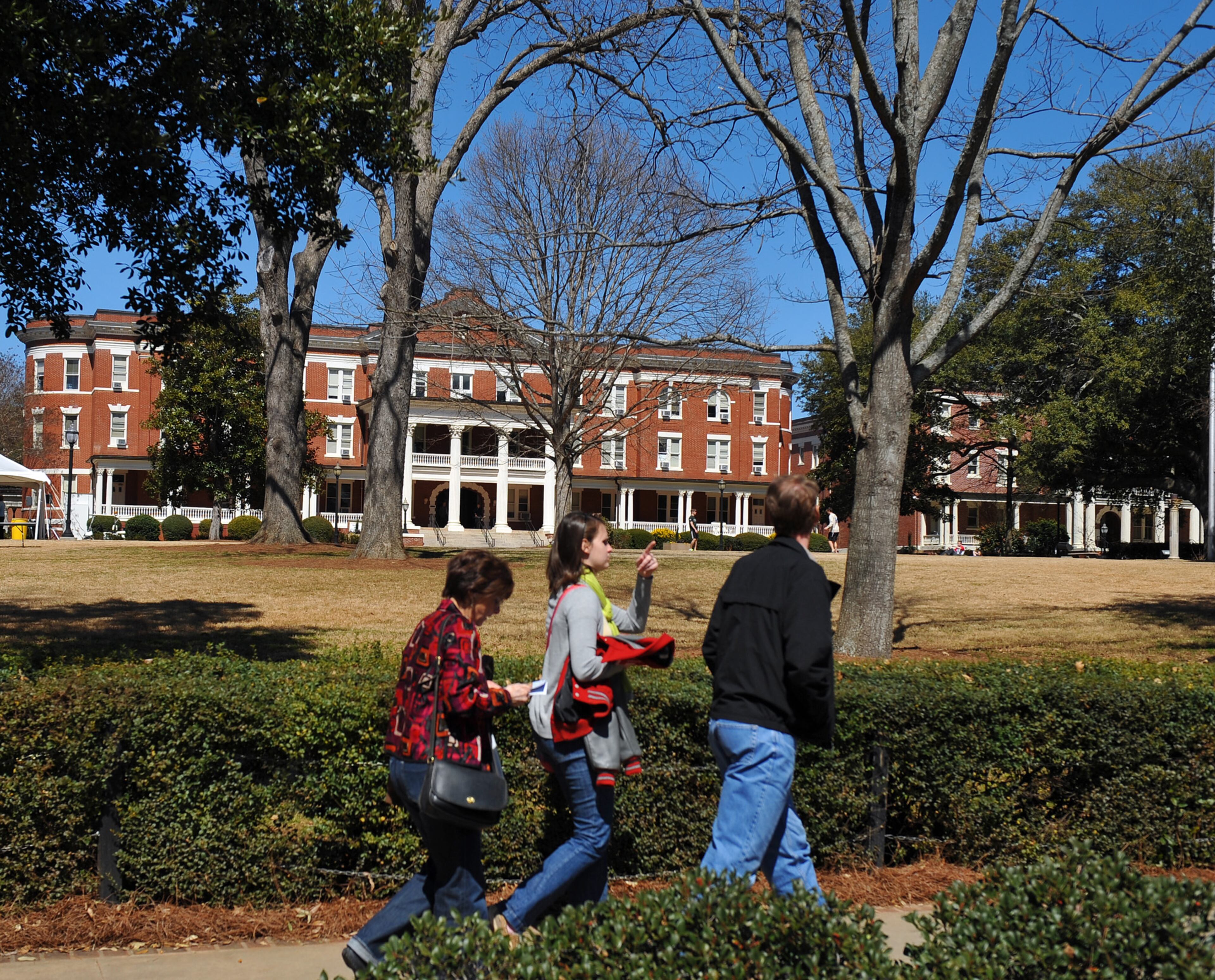 U.S. News’ 2016 rankings of online programs, released Jan. 12, examines more than 1,200 online degree programs at colleges and universities across the country. Georgia College and State University, located in Milledgeville, shared the 49th ranking with a number of schools, including the University of Arkansas and Old Dominion University. Overall score: 80.