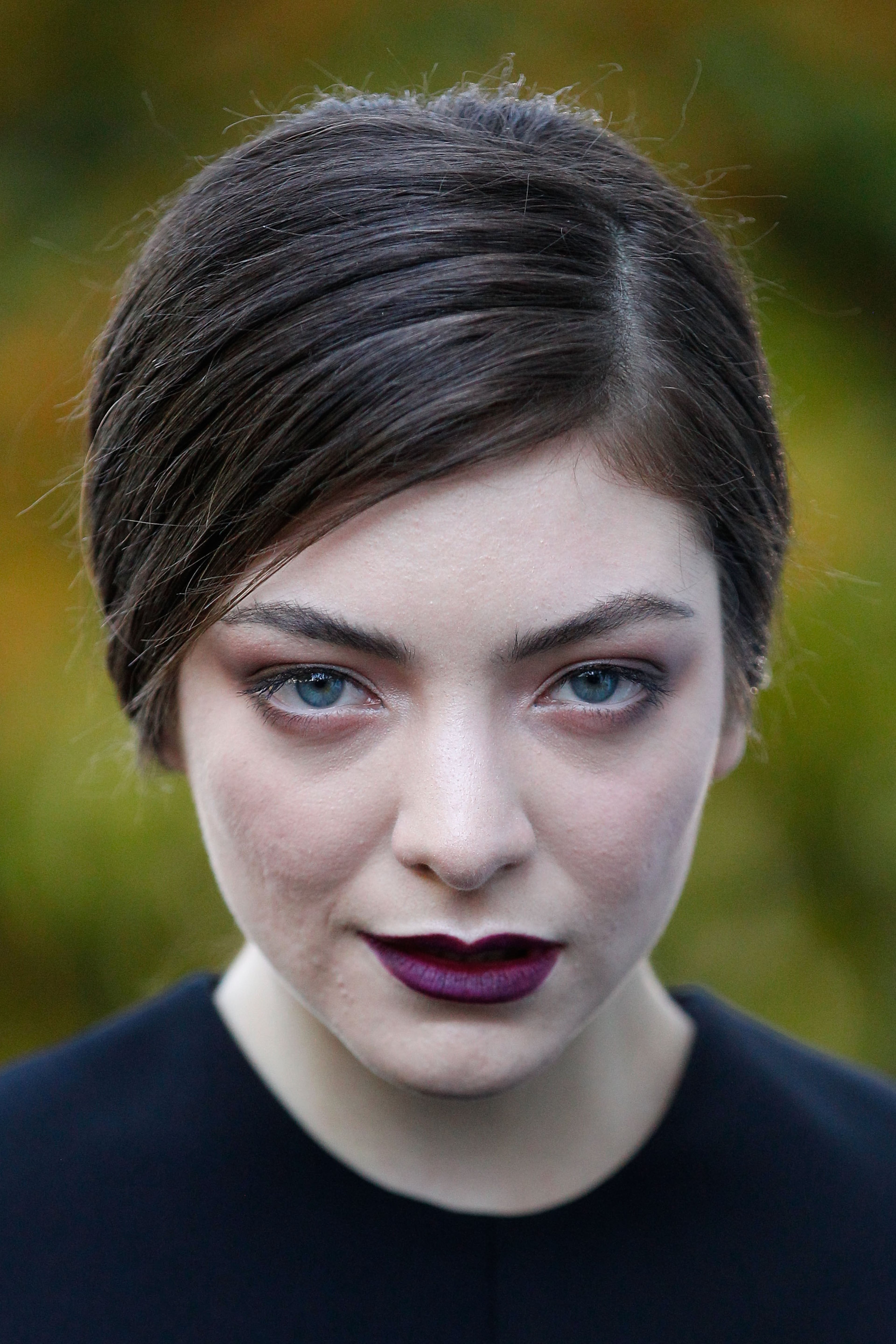SYDNEY, AUSTRALIA - DECEMBER 01: Lorde arrives at the 27th Annual ARIA Awards 2013 at the Star on December 1, 2013 in Sydney, Australia. (Photo by Brendon Thorne/Getty Images)