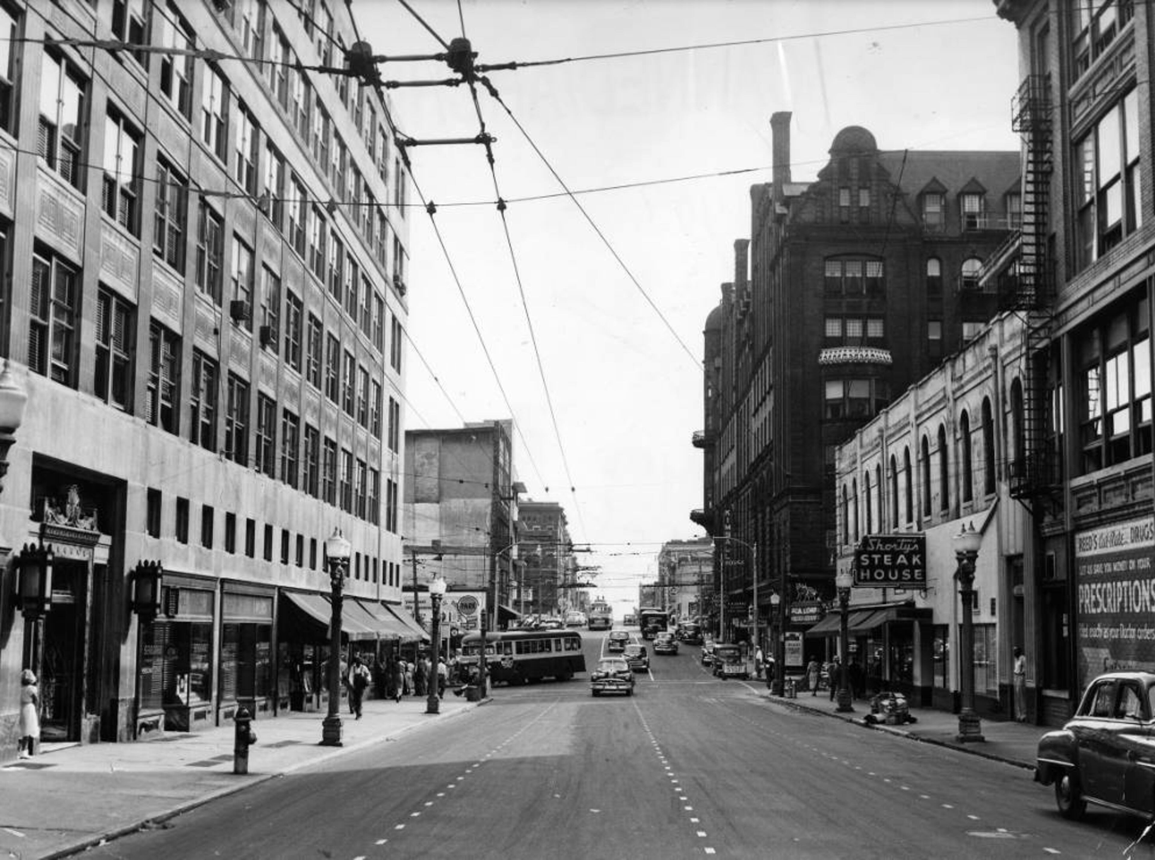 Pryor Street in downtown Atlanta, looking south from Decatur Street, on August 18, 1952.