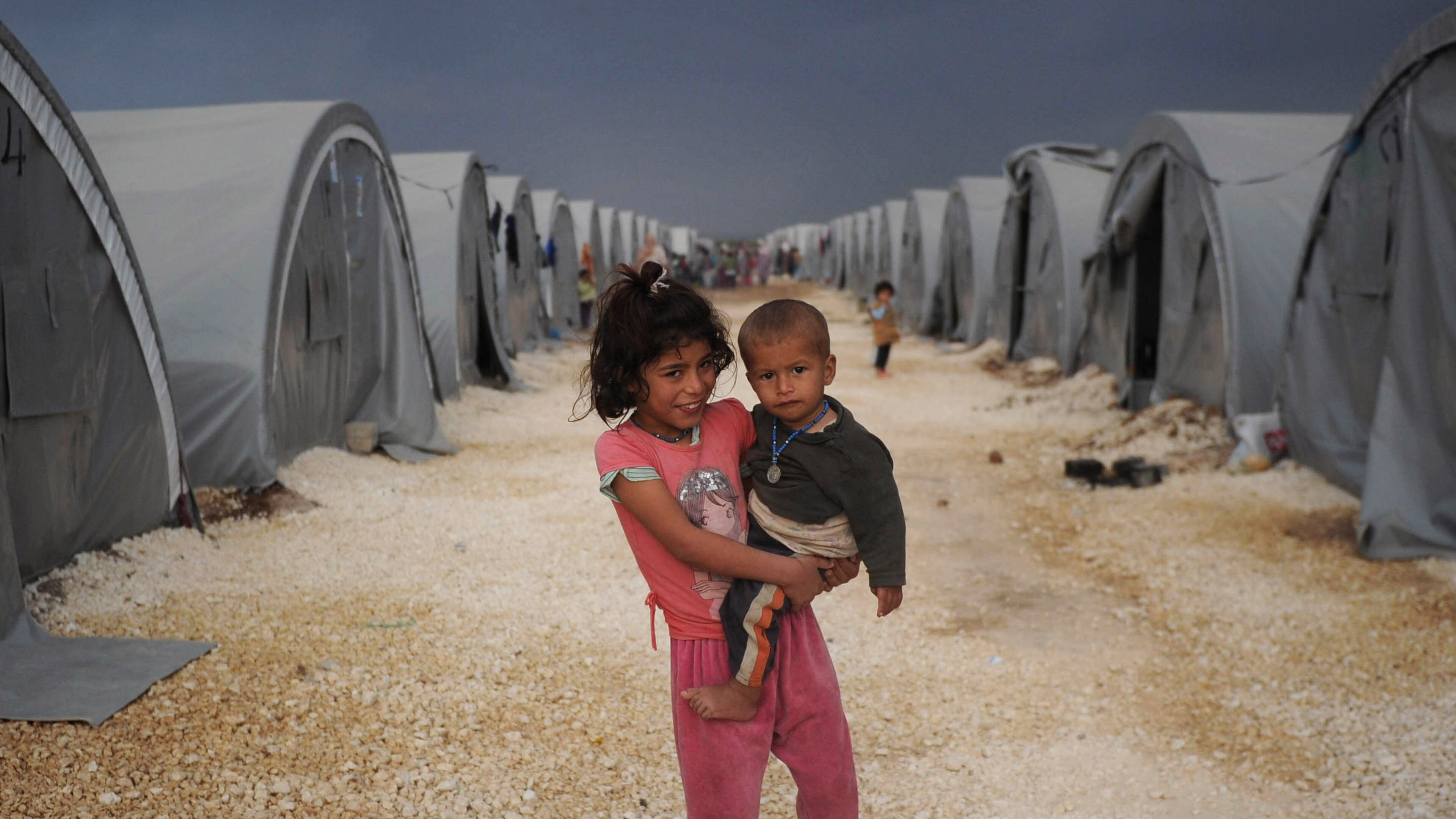 SANLIURFA, TURKEY - OCTOBER 28: Kurdish refugee children from the Syrian town of Kobani (Photo by Kutluhan Cucel/Getty Images)