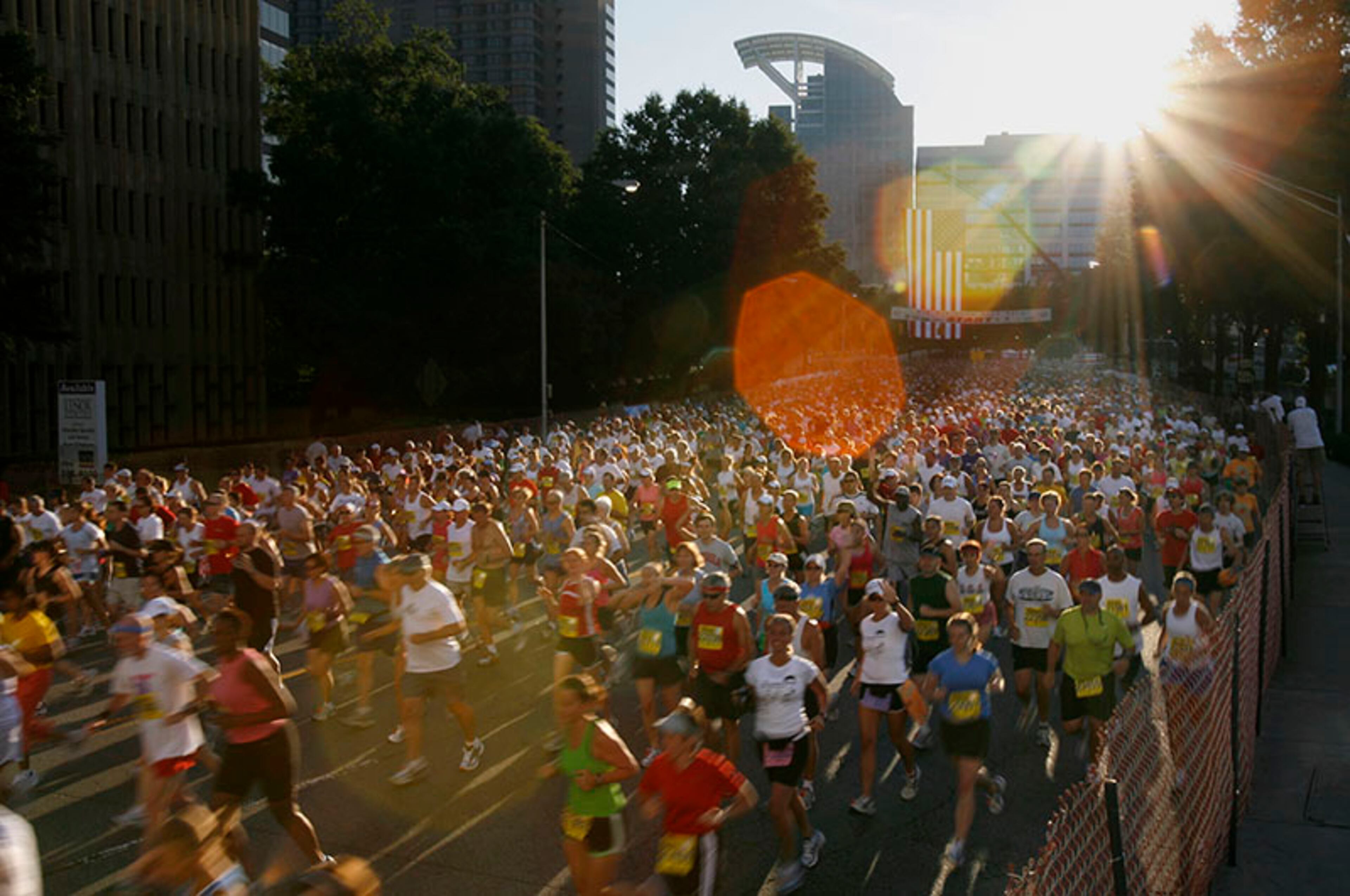 The starting temperature for the 2009 AJC Peachtree Road Race was 66 degrees Fahrenheit.