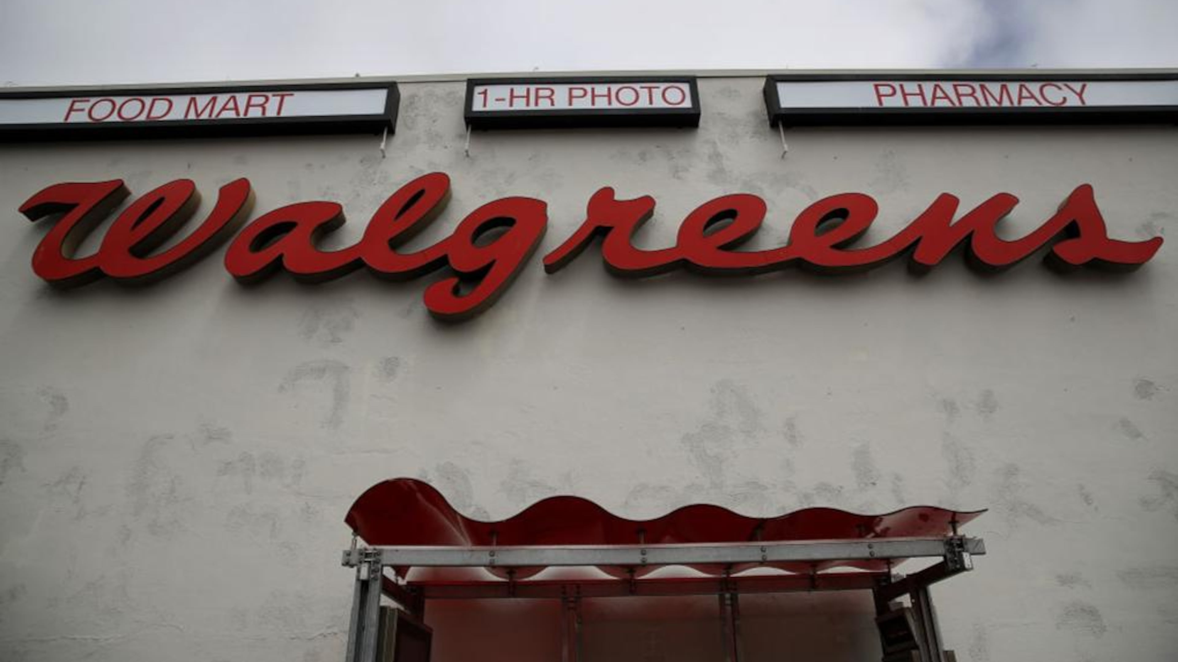A man used a fire extinguisher at a Walgreens in Florida to put out a blaze in a truck.