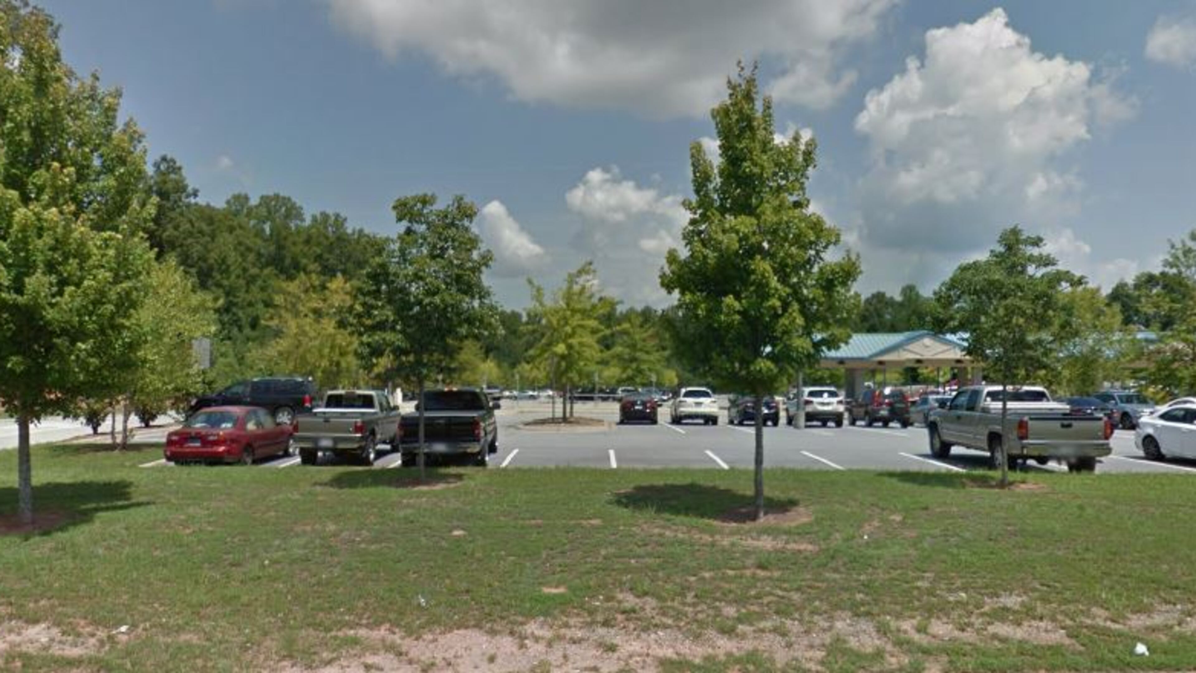 A new hotel is planned for Acworth, but the brand is not known yet. Courtesy of Google Earth