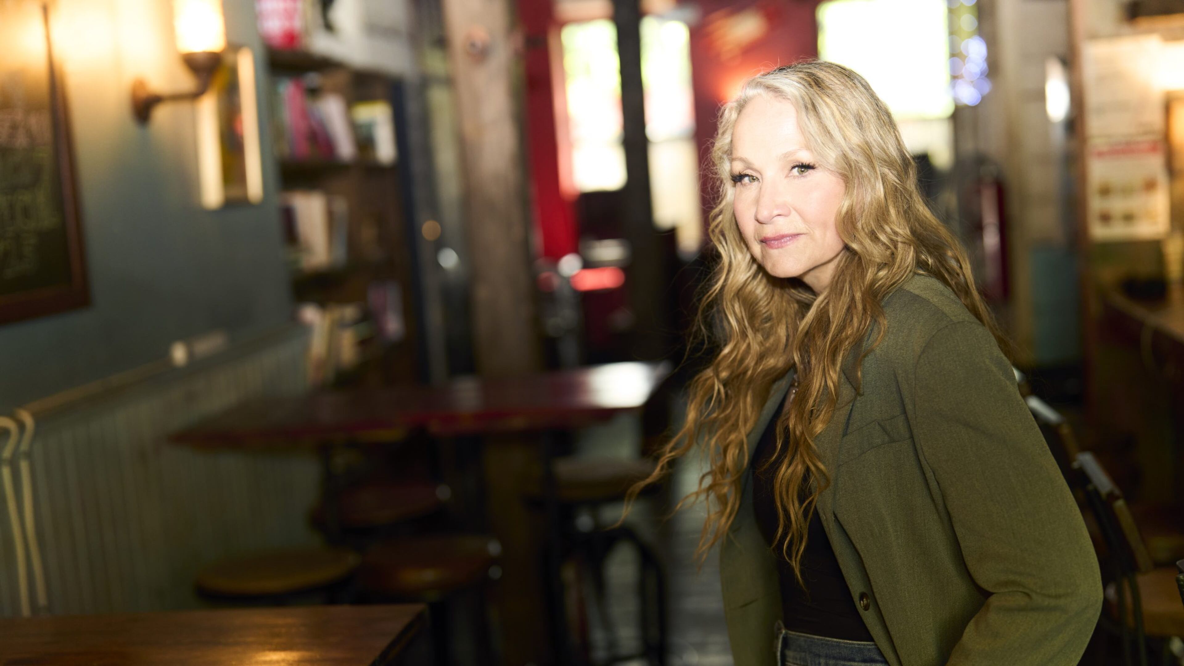 The “Joan Osborne Sings the Songs of Bob Dylan” show swings into City Winery on Monday, July 14. (Courtesy of Laura Crosta)
