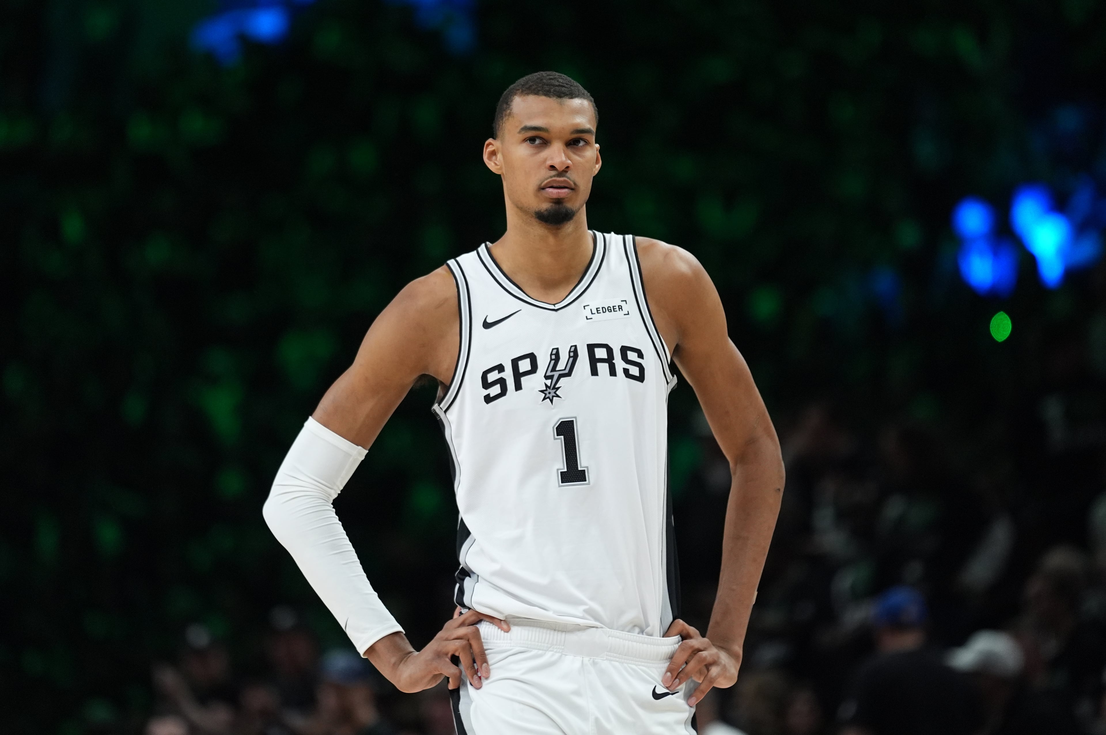 Spurs Timberwolves Basketball