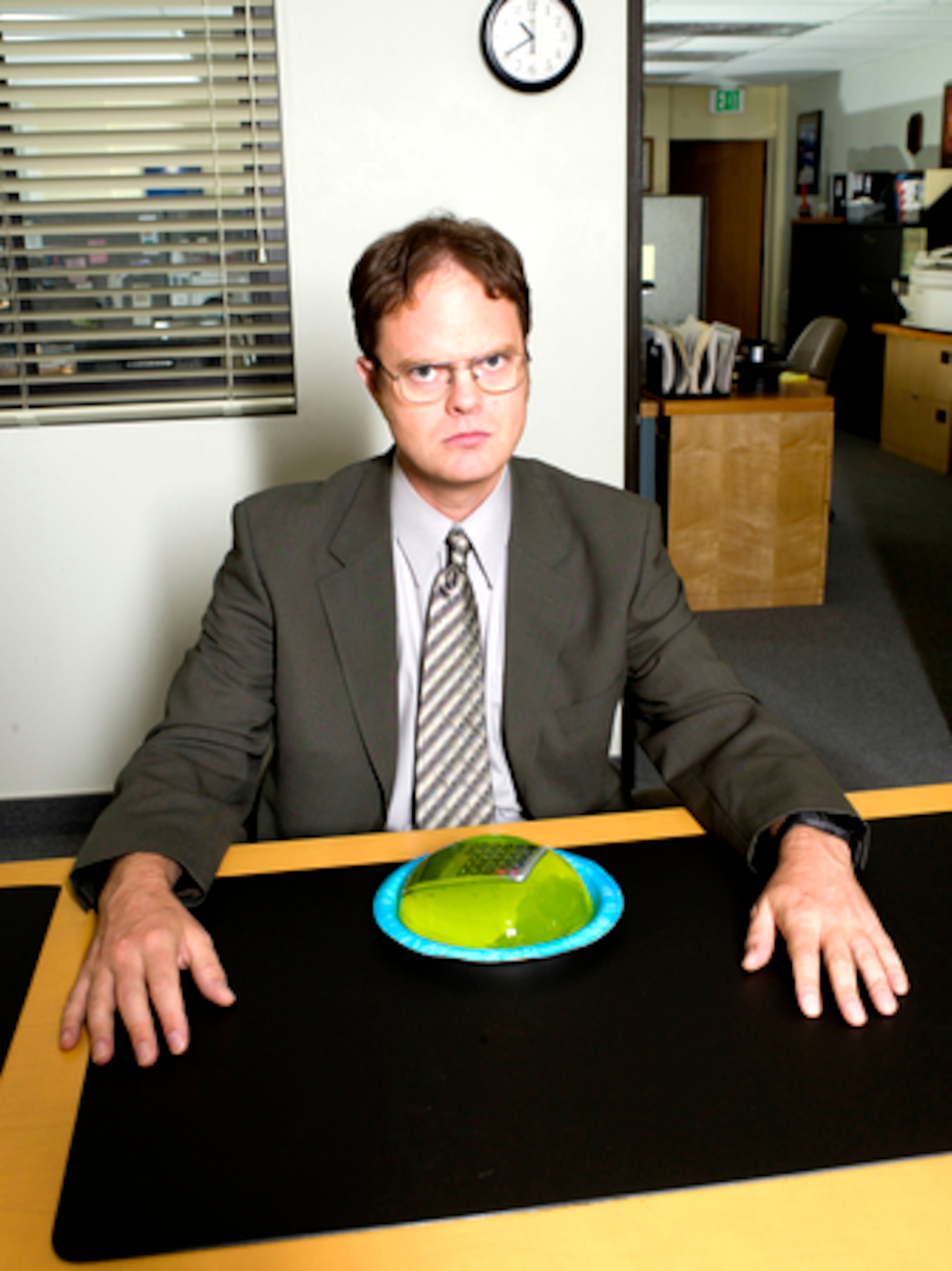 What makes geek style? Well, glasses help, as do clothes that are outdated, stuffy or look like golf clothes. Still, we can't deny that some geeks are charming, like Dwight Schrute (Rainn Wilson) of "The Office."