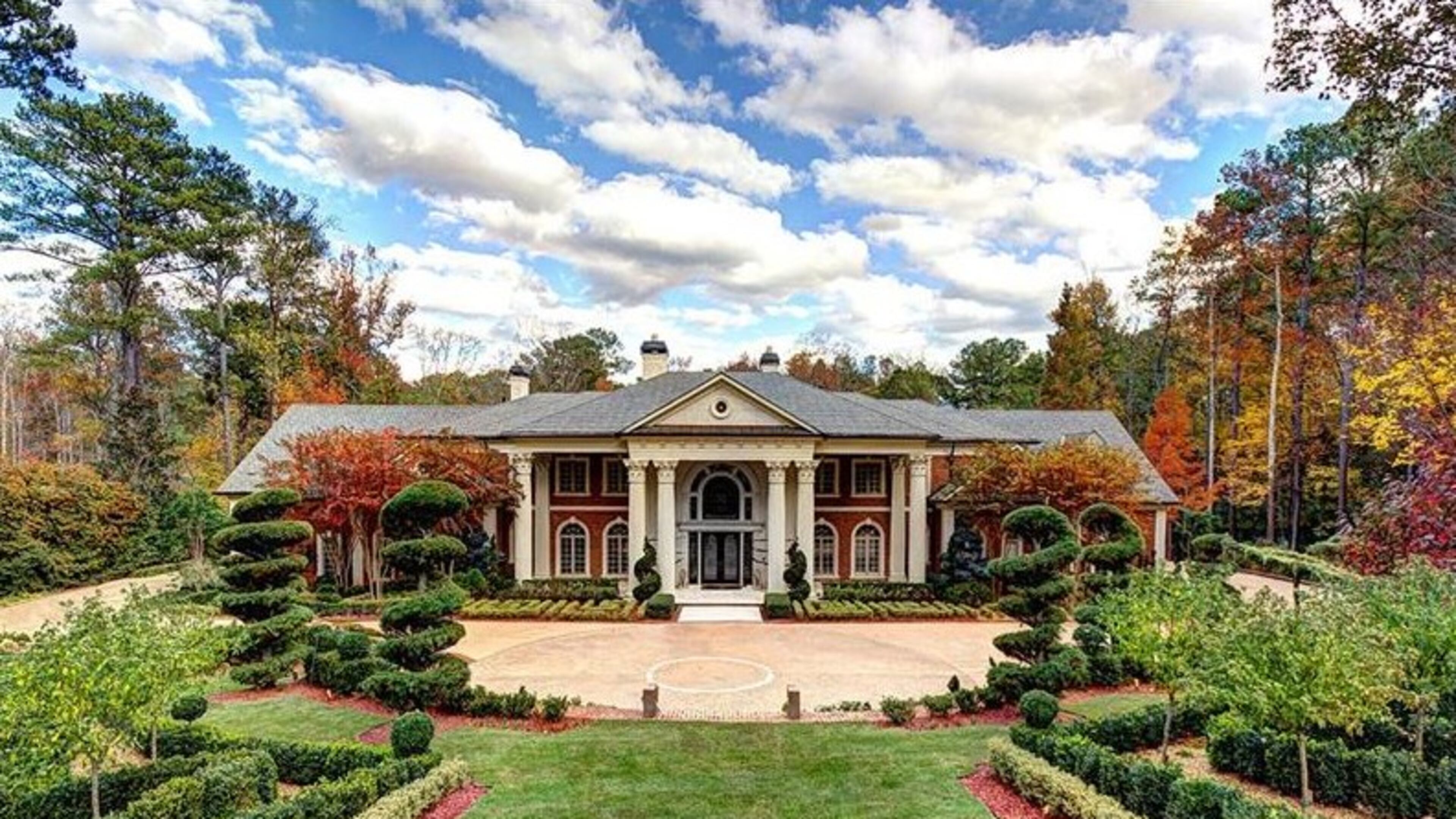 The Buckhead estate featured in several television shows and music videos, and known as, Chateau de l’Imaginaire, is on the market.