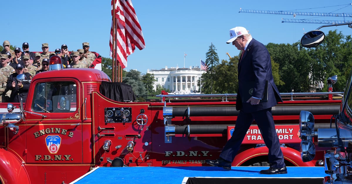 Trump honors 9/11 victims at the Ellipse, pledging to 'never forget'