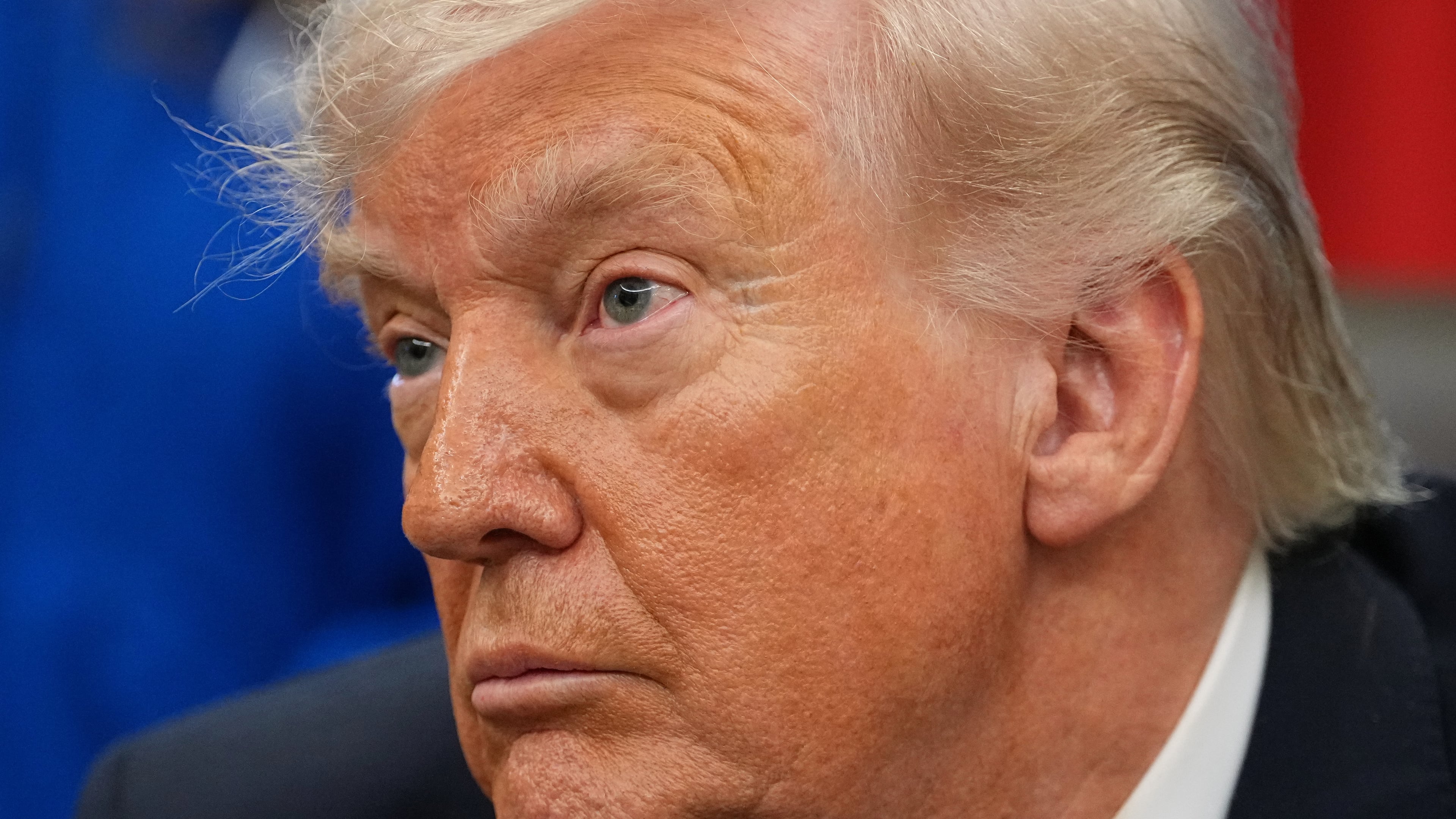 President Donald Trump speaks to reporters as he meets with NASA's Artemis II astronauts Victor Glover, Christina Koch, Reid Wiseman and Jeremy Hansen in the Oval Office of the White House, Wednesday, April 29, 2026, in Washington. (AP Photo/Matt Rourke)