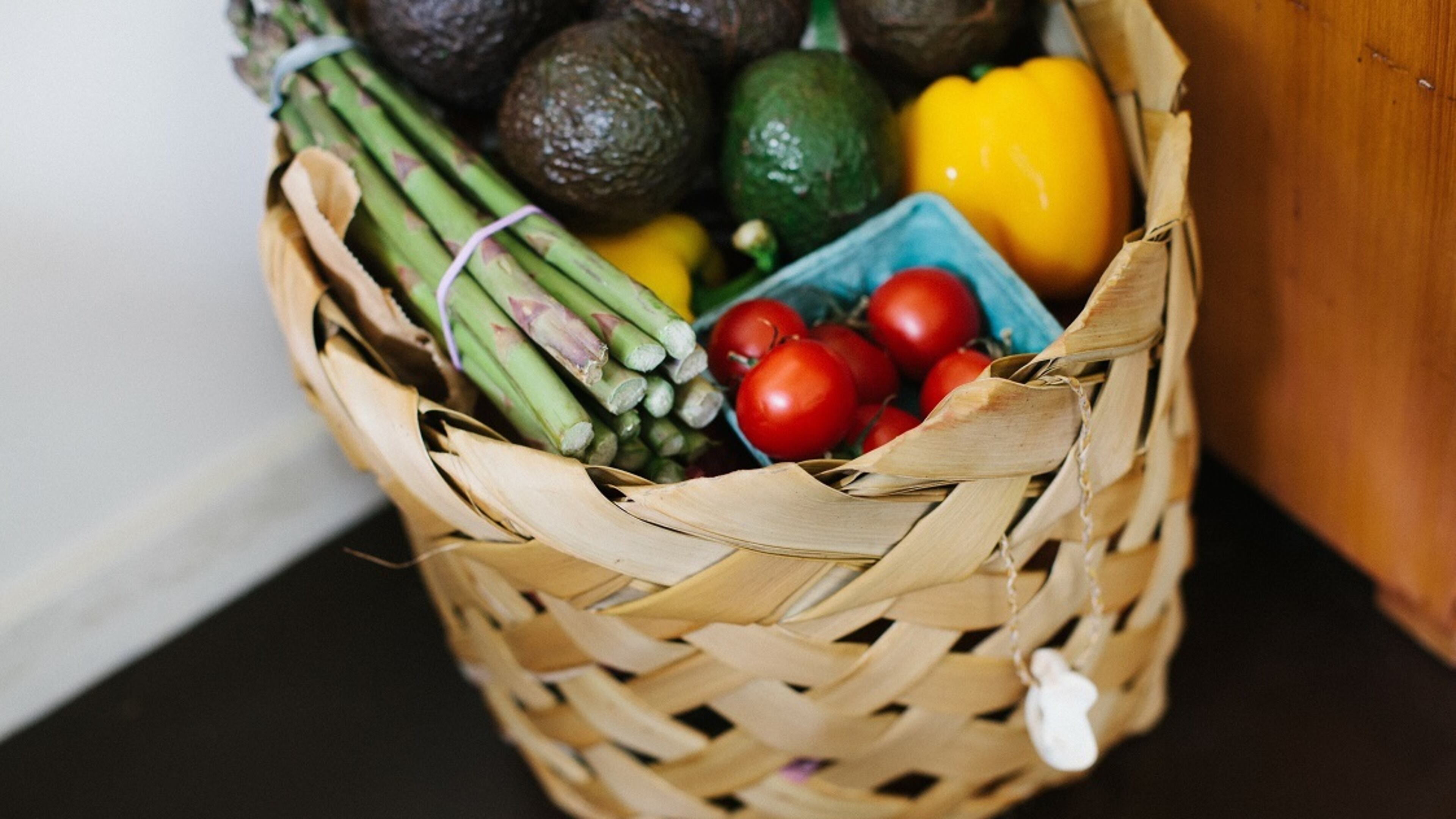 Fill your shopping cart with these foods to kick-start your next weight loss plan.