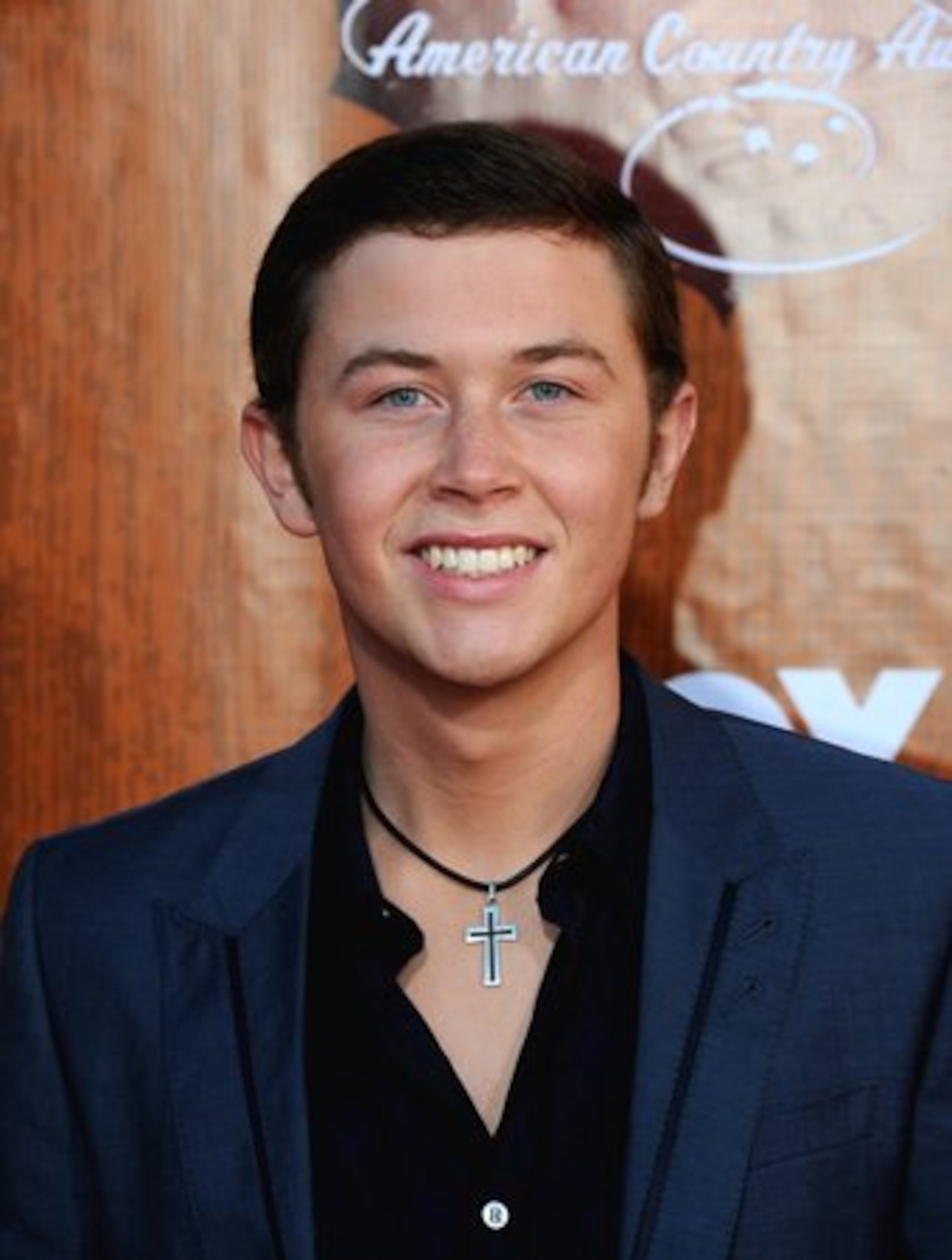 "American Idol" winner Scotty McCreery was named new artist of the year.