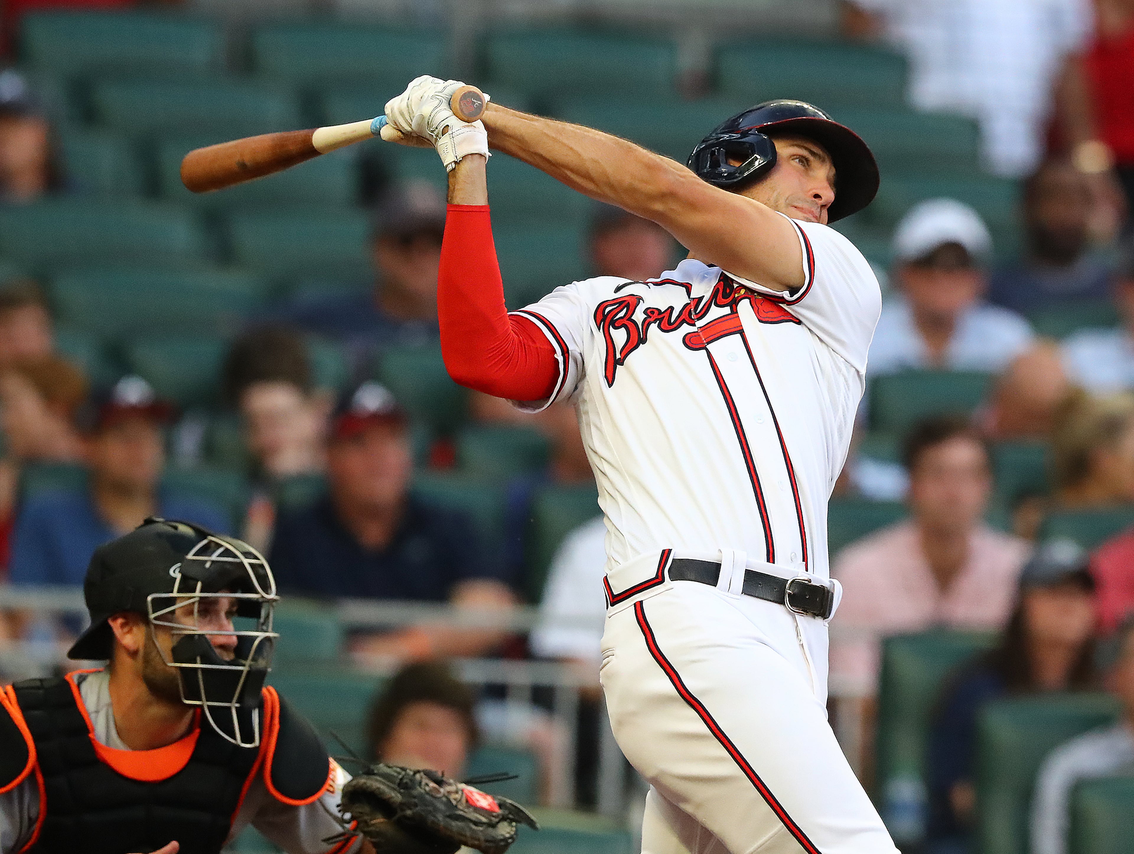 Braves first baseman Matt Olson hits a 3-run homer to take a 5-4 lead over the San Francisco Giants during the third inning of a MLB baseball game on Tuesday, June 21, 2022, in Atlanta. “Curtis Compton / Curtis.Compton@ajc.com”