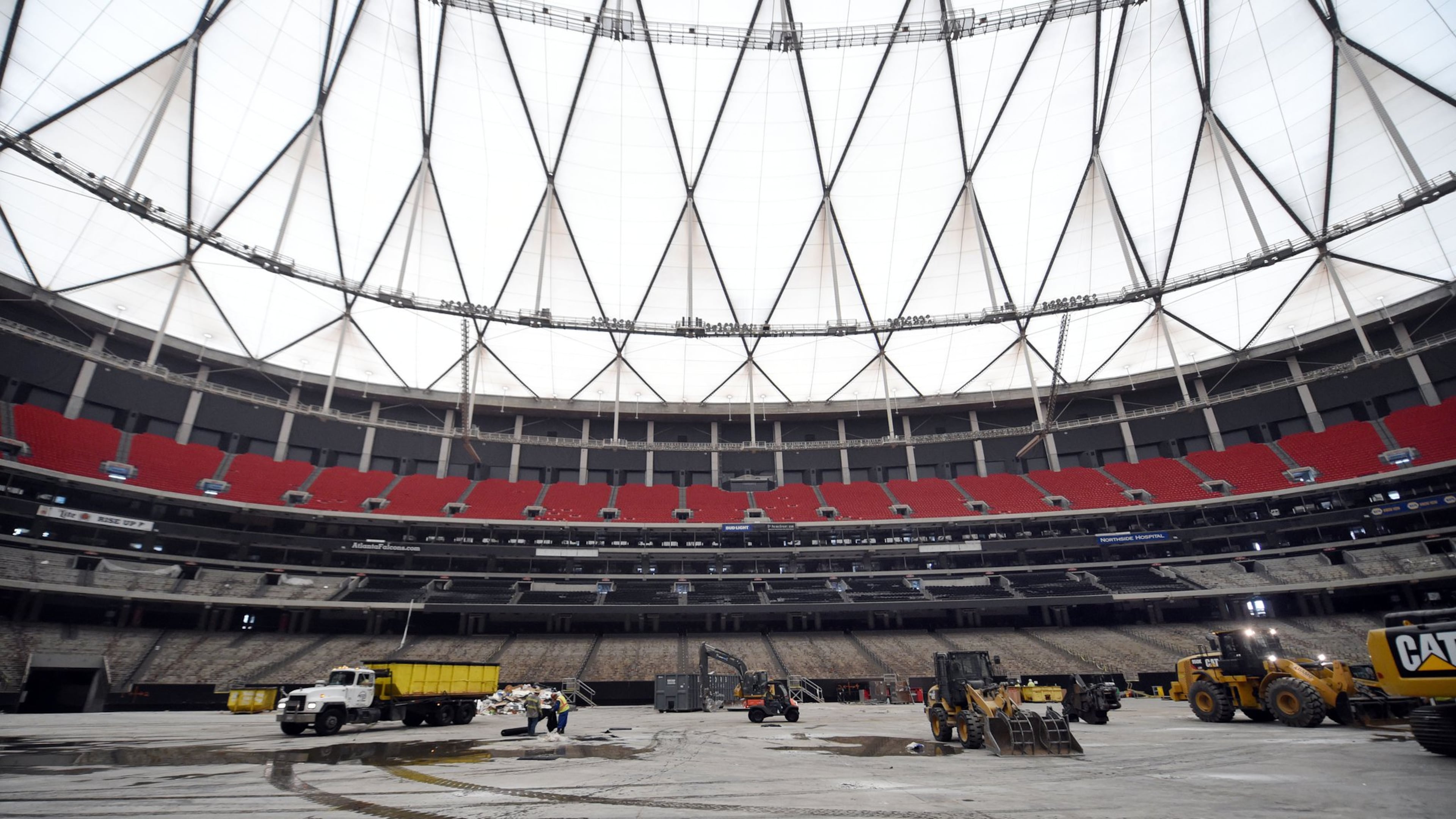 The deconstruction of the Georgia Dome continues. (KENT D. JOHNSON / AJC)
