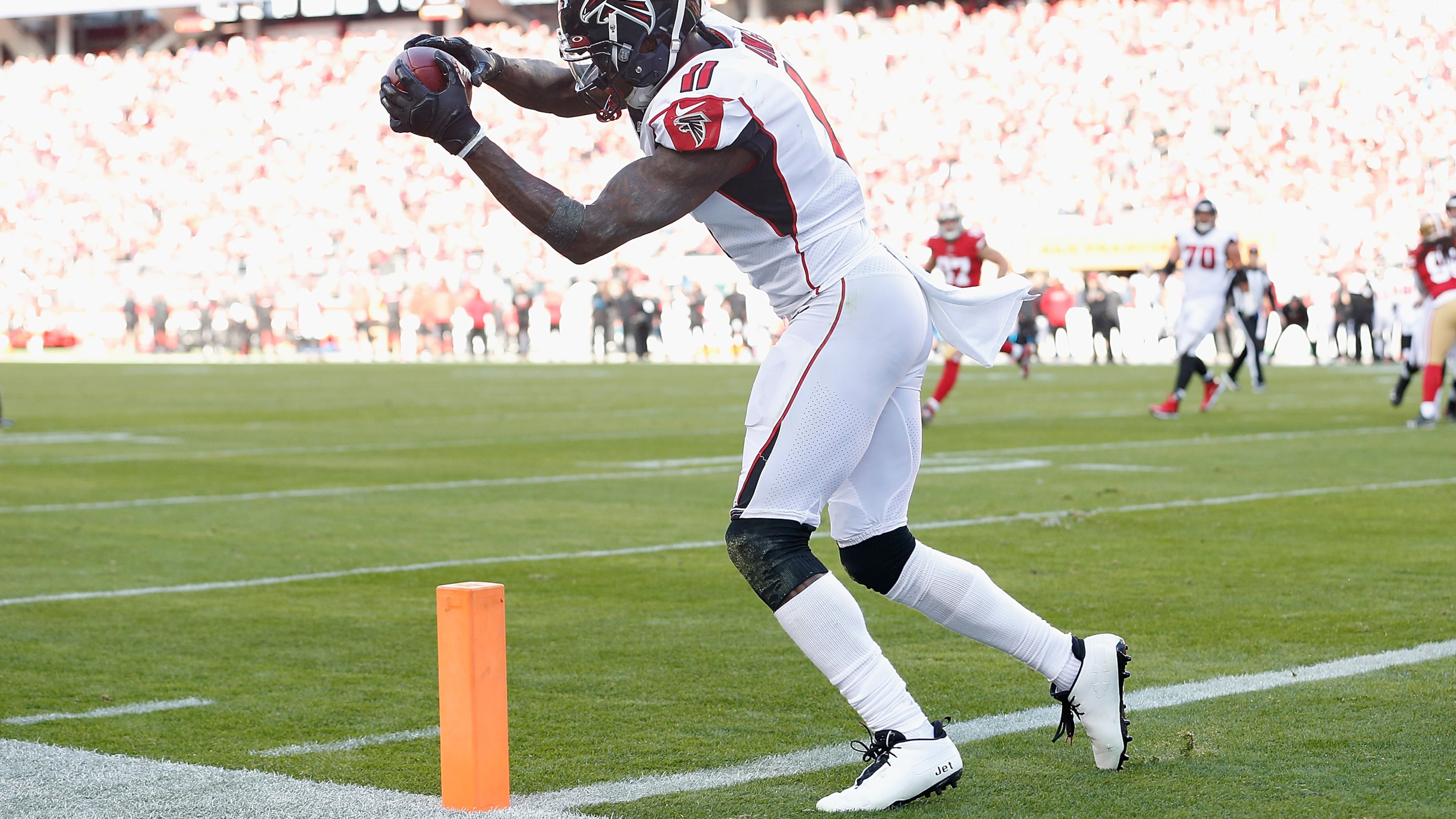 Falcons wide receiver Julio Jones catches a touchdown pass thrown by quarterback Matt Ryan in the second quarter against the San Francisco 49ers Sunday, Dec. 15, 2019, at Levi's Stadium in Santa Clara, Calif.