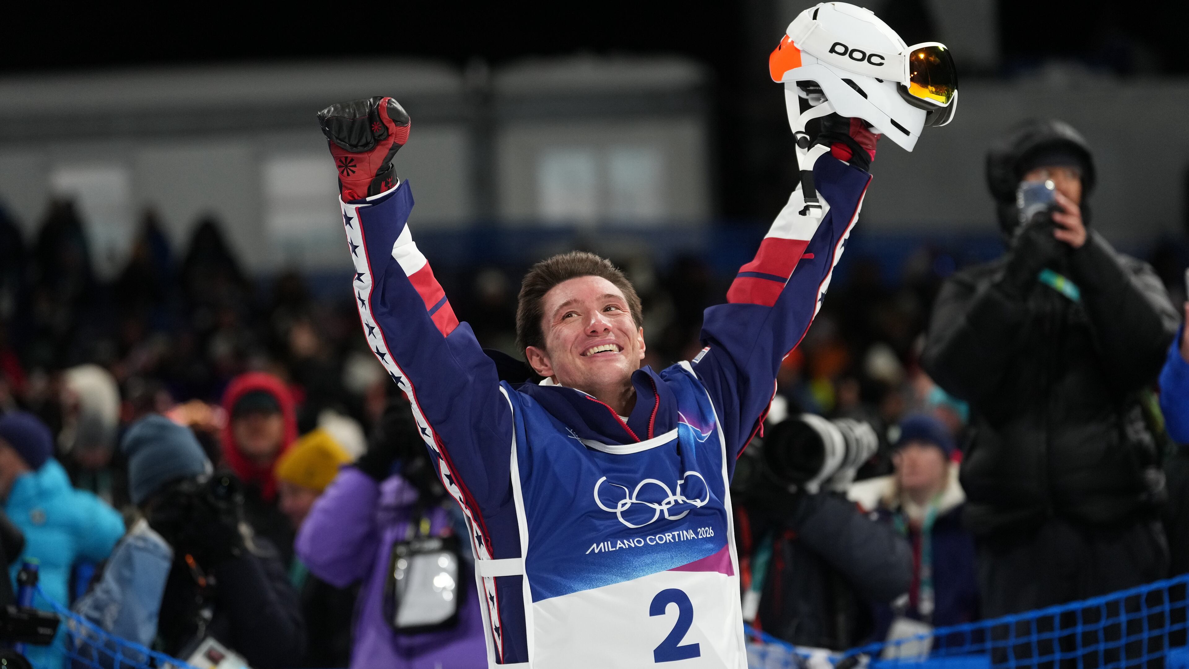 Gold medalist United States' Alex Ferreira celebrates his win in the men's freestyle skiing halfpipe finals at the 2026 Winter Olympics, in Livigno, Italy, Friday, Feb. 20, 2026. (AP Photo/Lindsey Wasson)