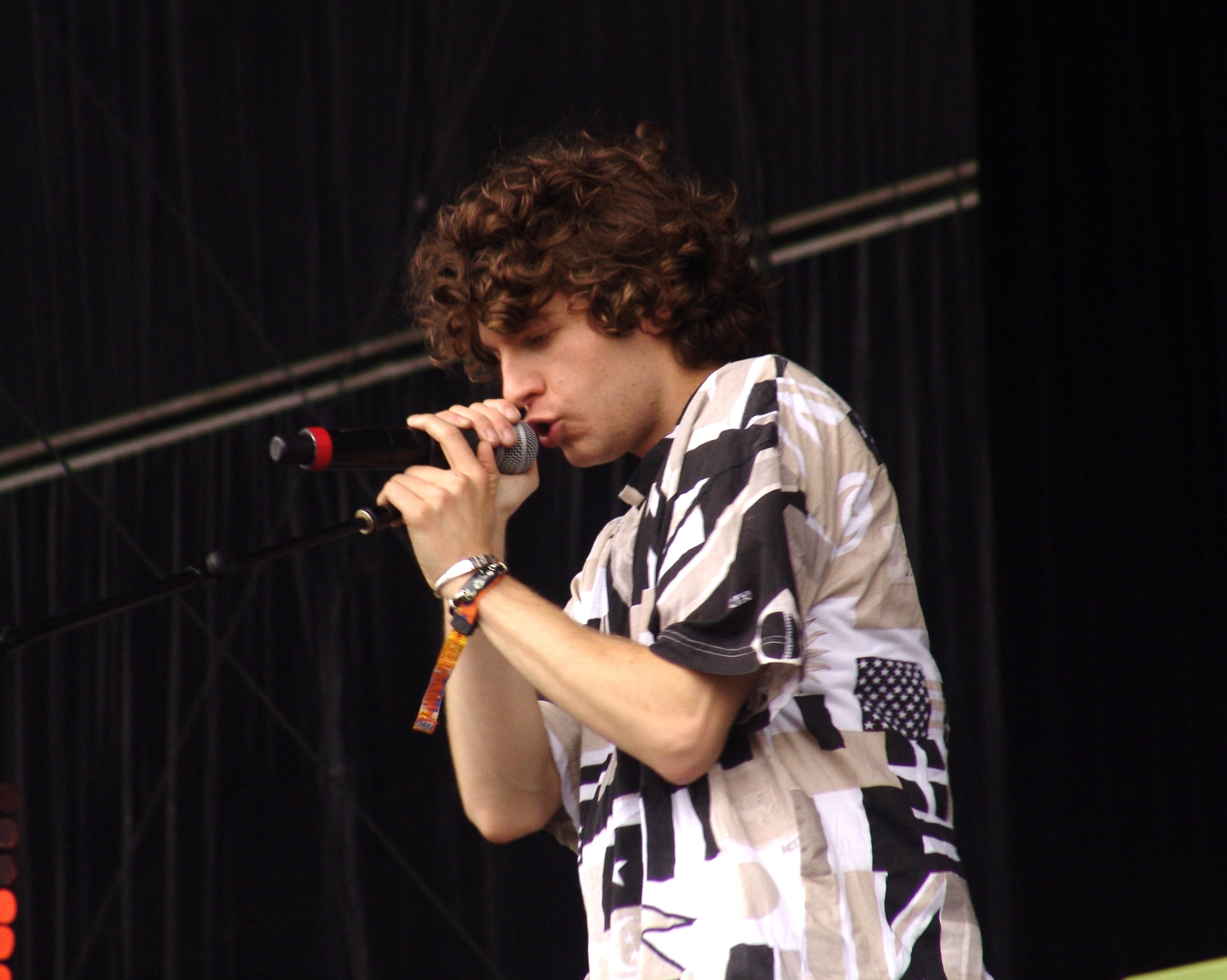 Indie rockers The Kooks played an afternoon set on the Lands End Stage.