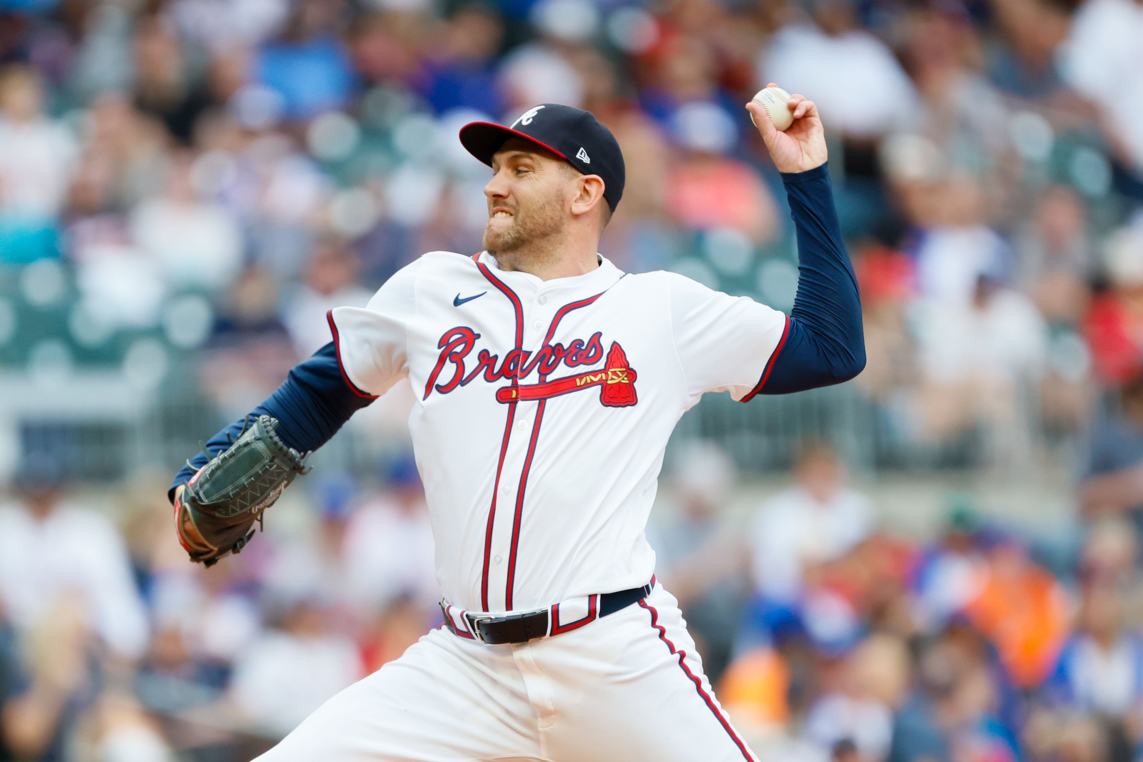 Atlanta Braves pitcher Dylan Lee (52) delivers to a New York Mets batter during the sixth inning at Truist Park on Monday, Sept. 30, 2024, in Atlanta.
(Miguel Martinez/ AJC)