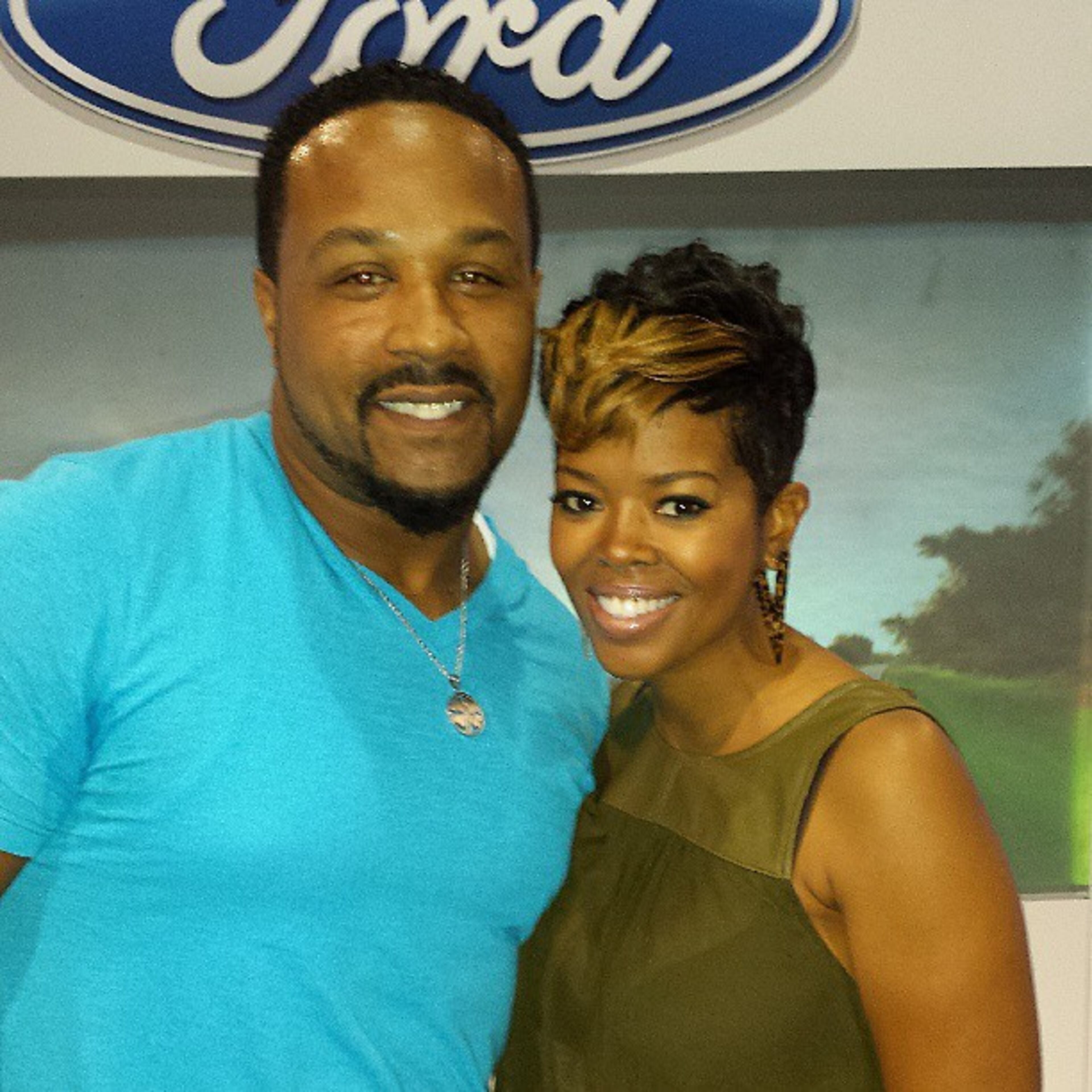 Just never know who youll run in to at #bronnerbros @malinsworld #mrdonnie #hairguy #artofbeautysalon #atl #arlingtonsfinest -- @mrdonnie