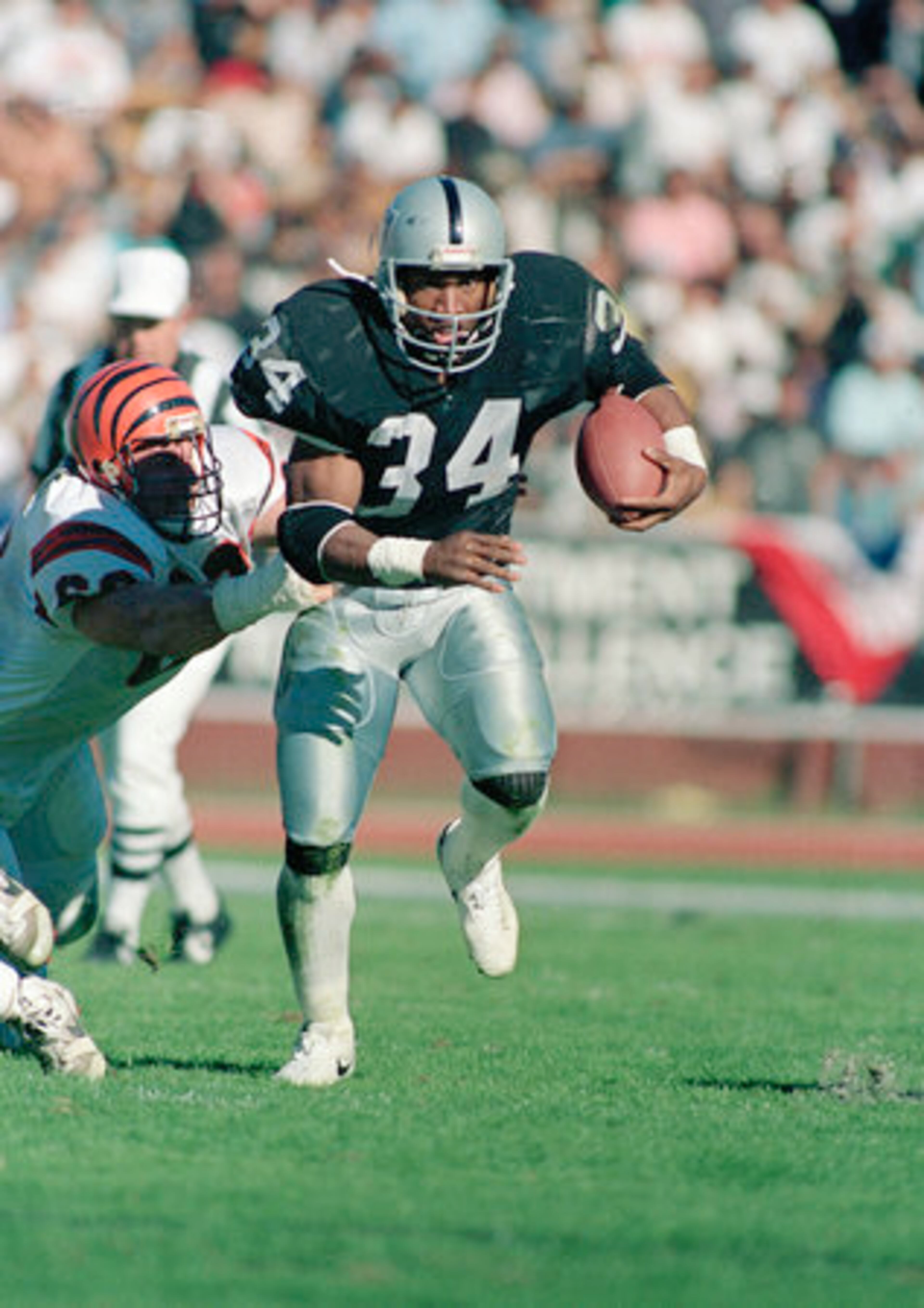 Bo Jackson, 1985 Heisman (Auburn) - In three NFL season, Jackson rushed for 2,782 more yards and 16 touchdowns as backup tailback for the Los Angeles Raiders. The two-sport star is the first to be an All-Star in two pro sports. Jackson's 221 yards on Nov. 30, 1987, is still a "Monday Night Football" record.