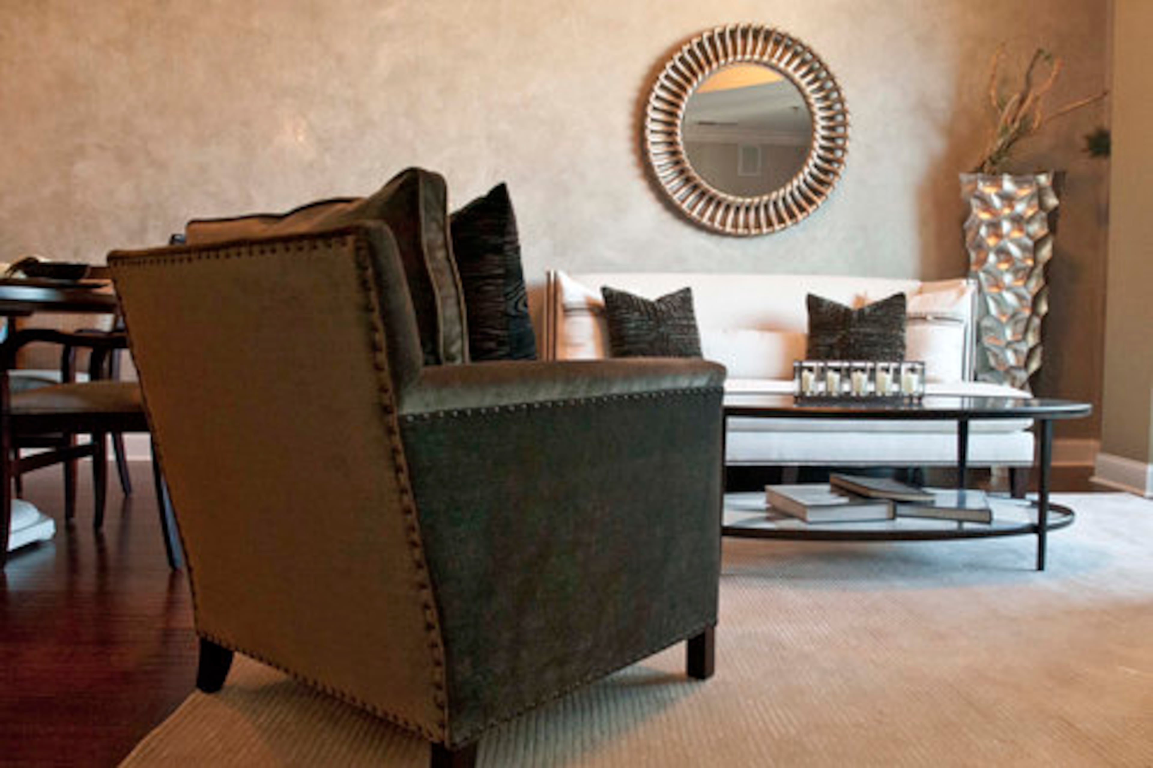 "We saw the mirror and really liked it. We thought that it would go great in the living room."said Donya Redmond.